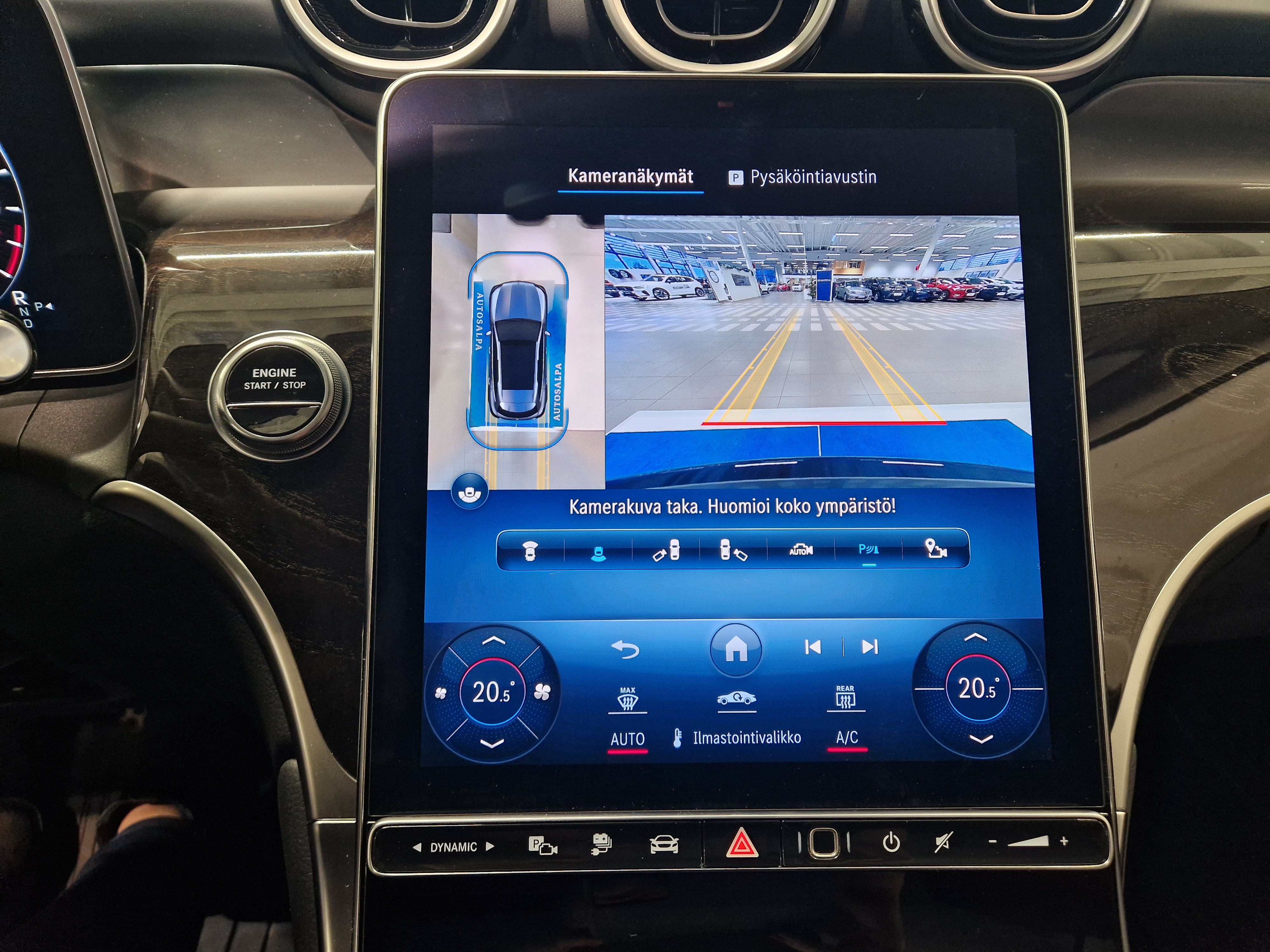 MERCEDES-BENZ GLC 2023