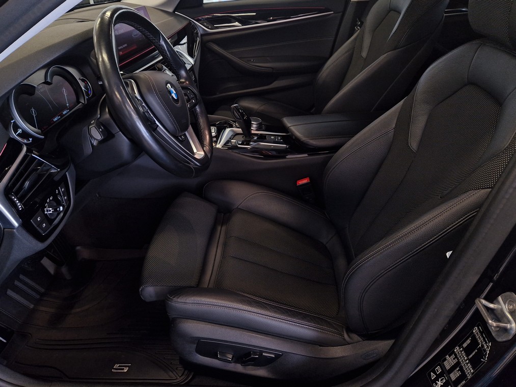 BMW 520 2019