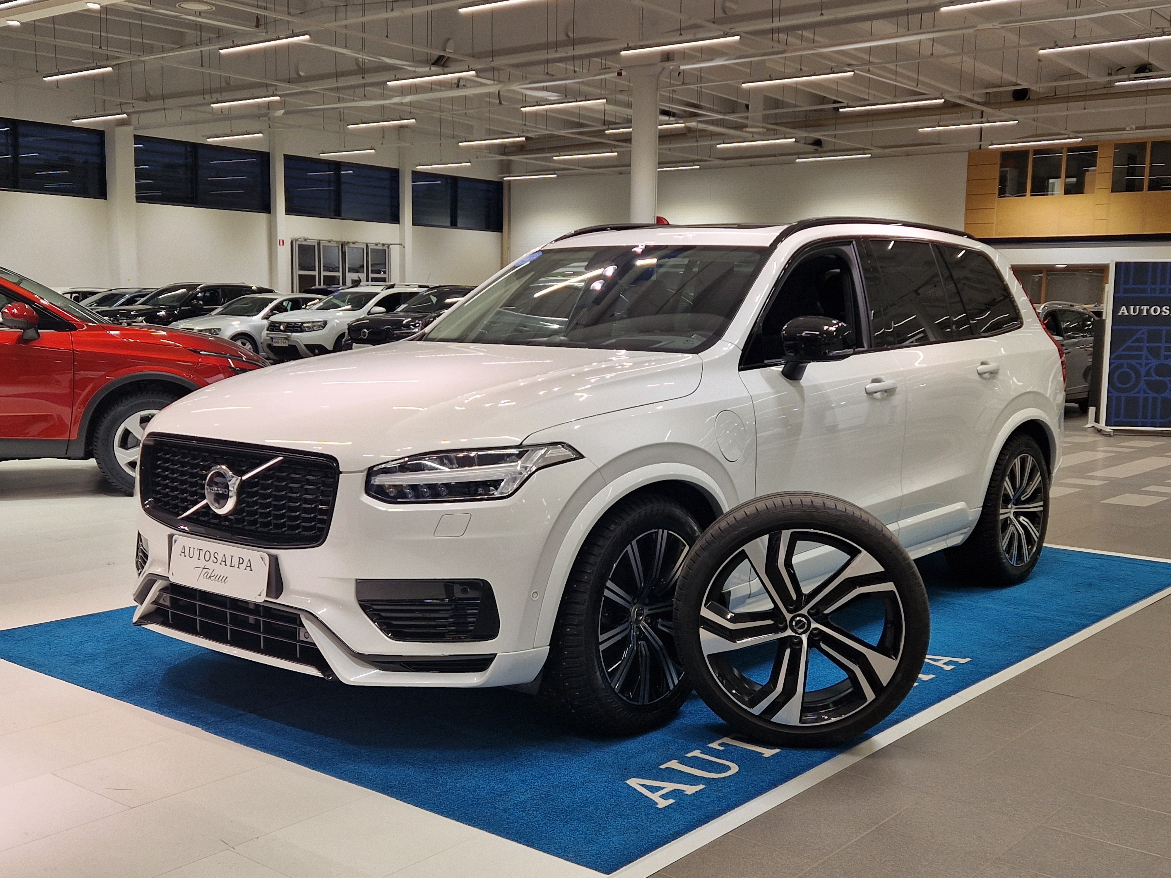 VOLVO XC90 2024