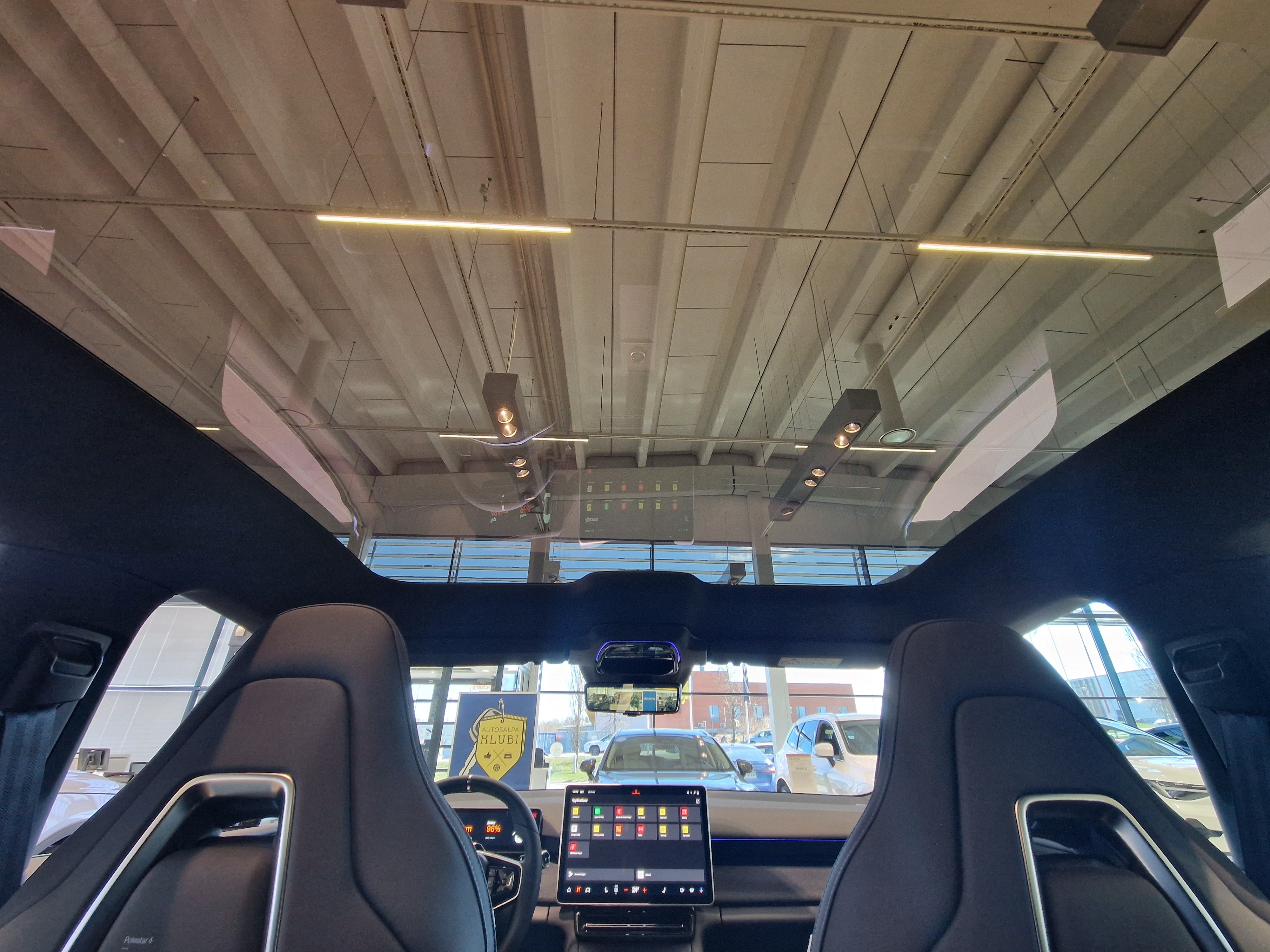 POLESTAR 4 2026