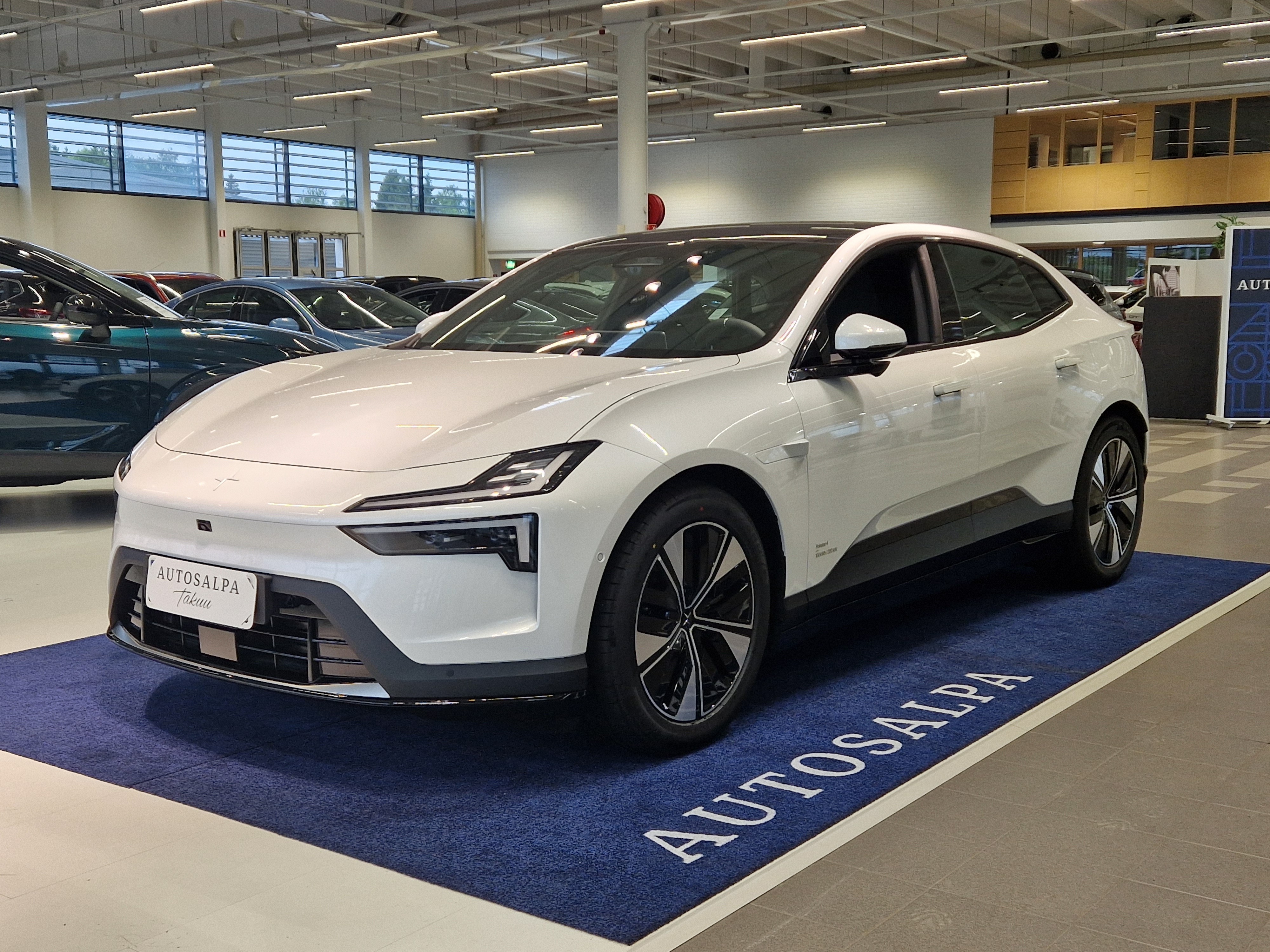 POLESTAR 4 2026