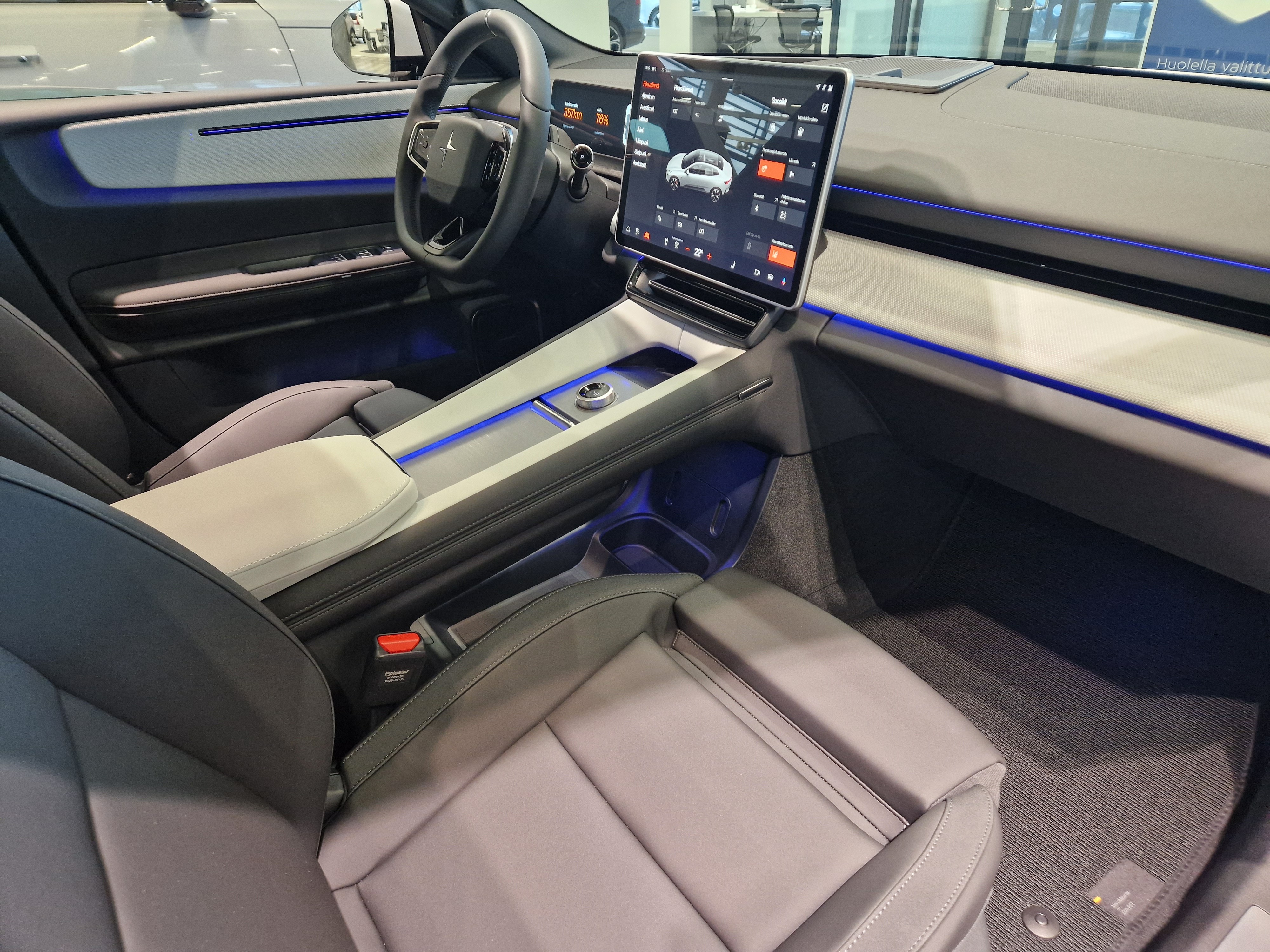 POLESTAR 4 2026