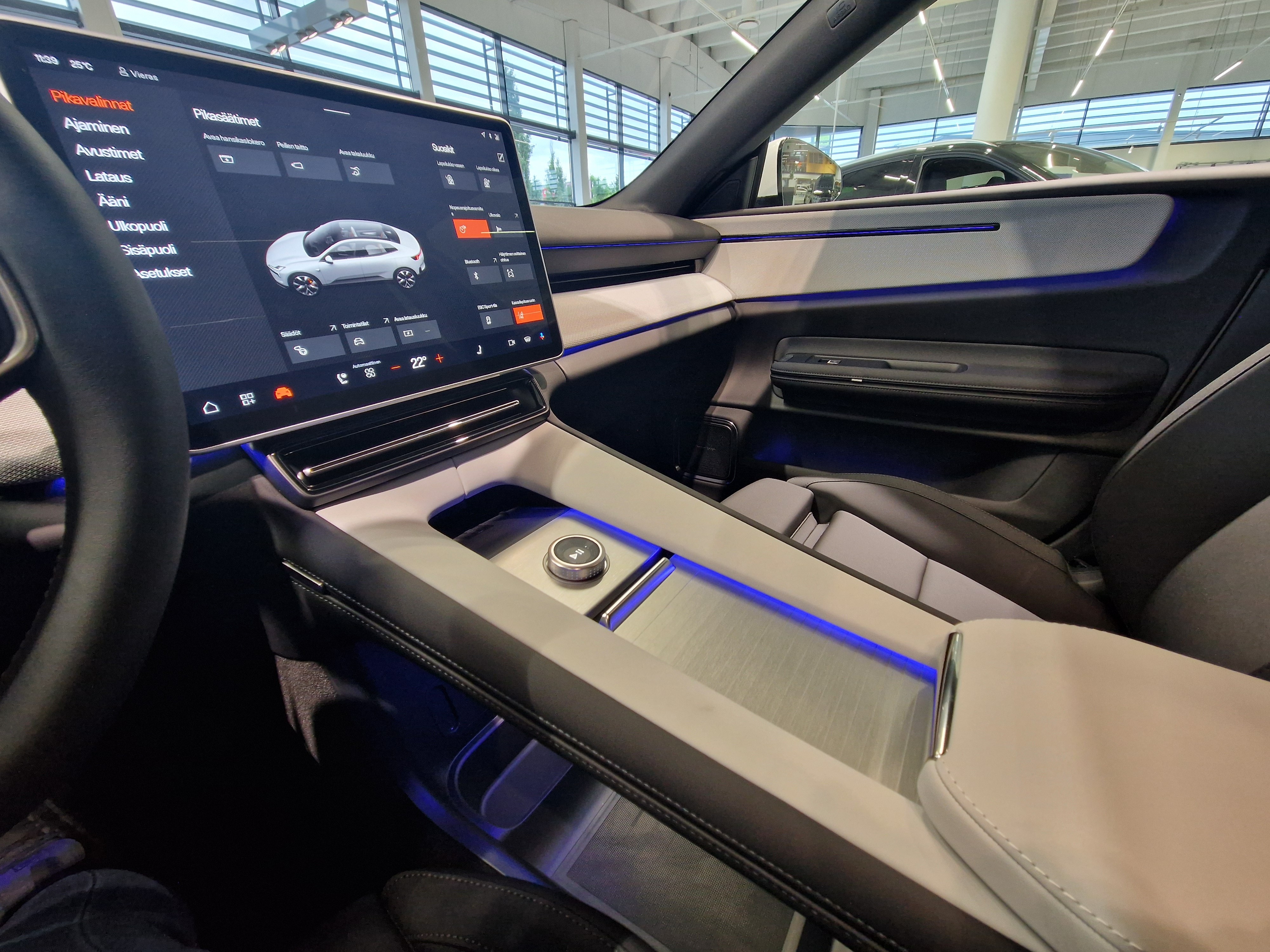 POLESTAR 4 2026