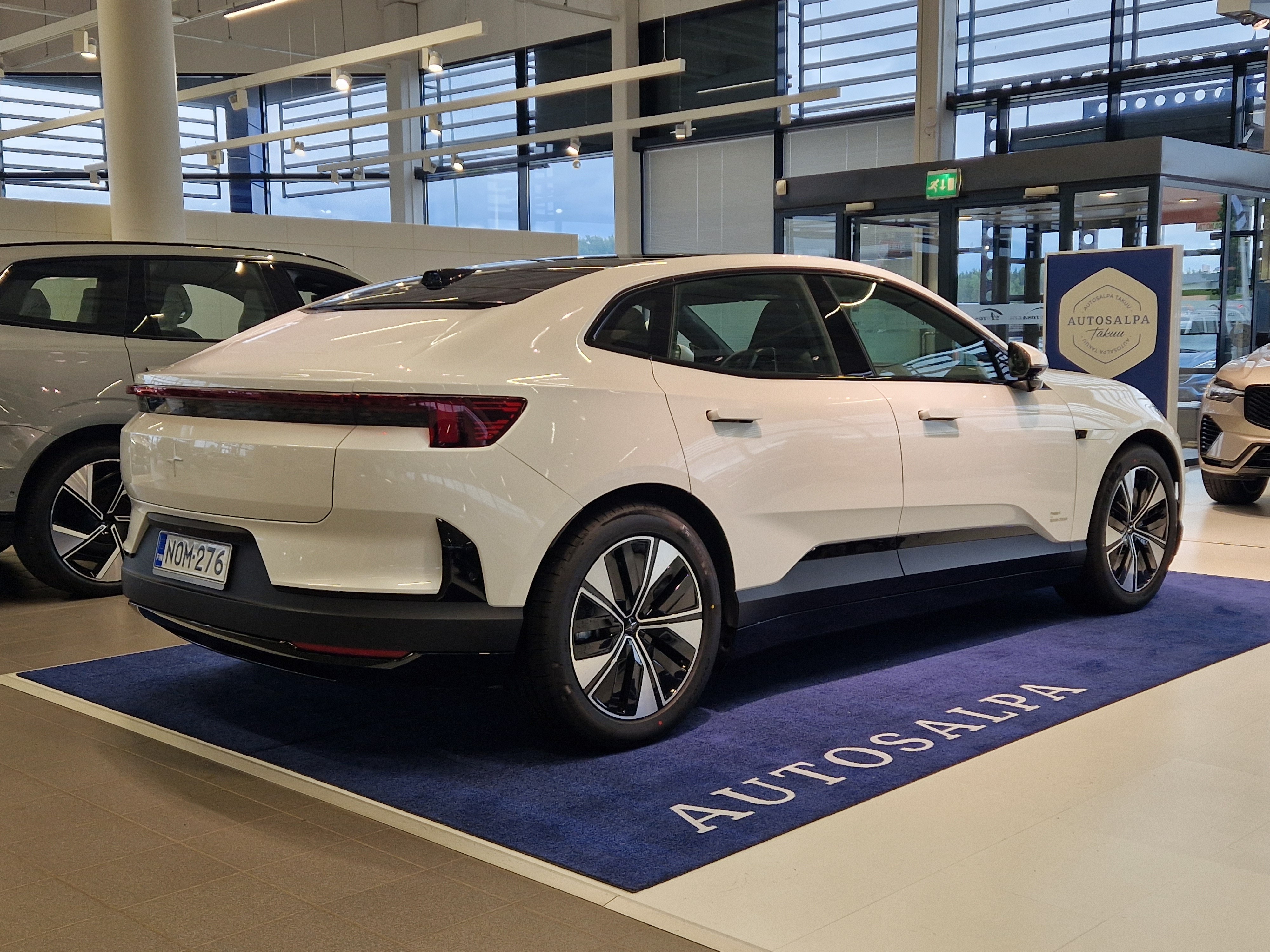 POLESTAR 4 2026