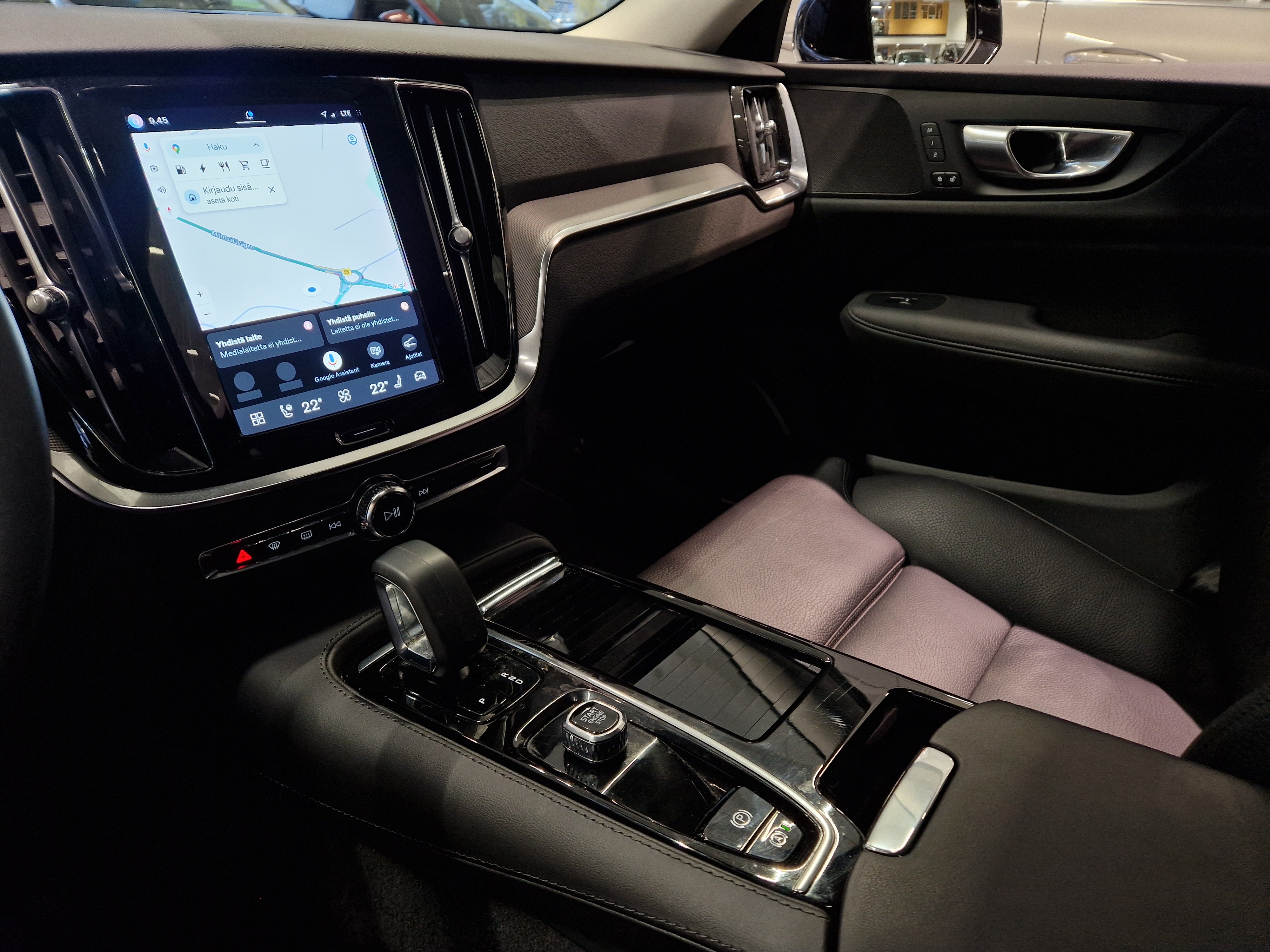 VOLVO V60 2024