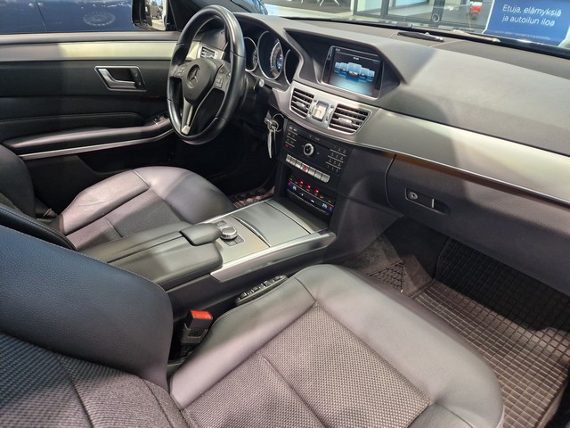 MERCEDES-BENZ E 2015