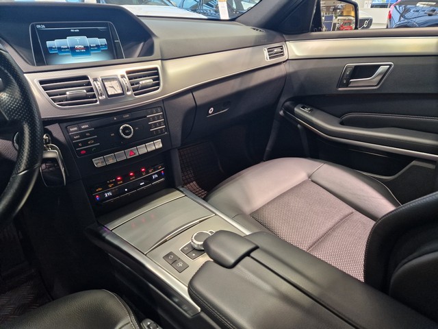 MERCEDES-BENZ E 2015