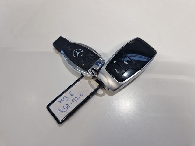 MERCEDES-BENZ E 2015