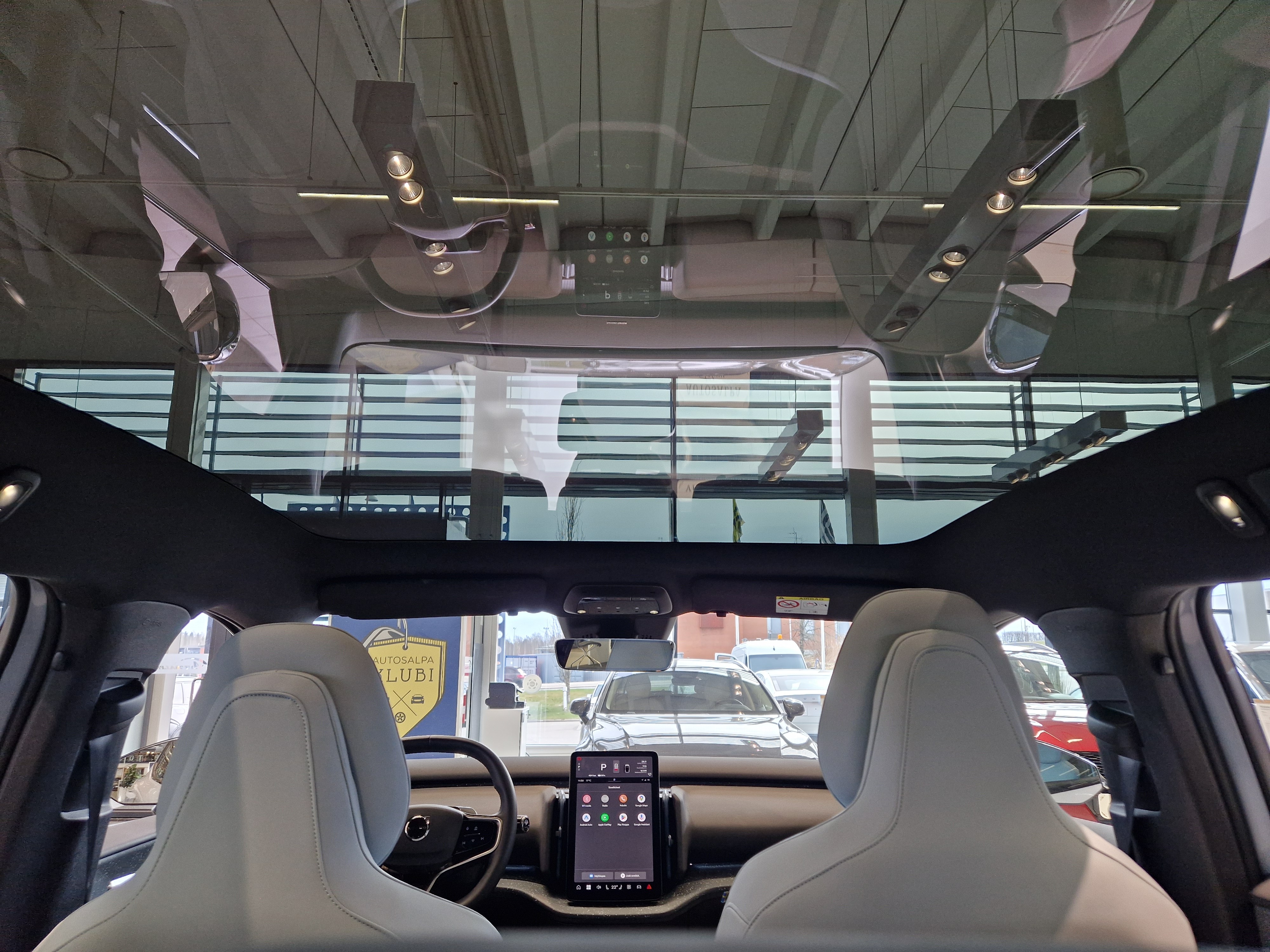 VOLVO EX30 2025