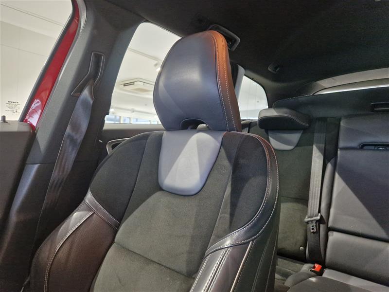 VOLVO XC60 2017