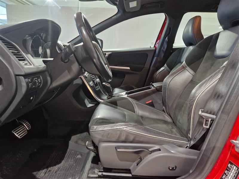 VOLVO XC60 2017