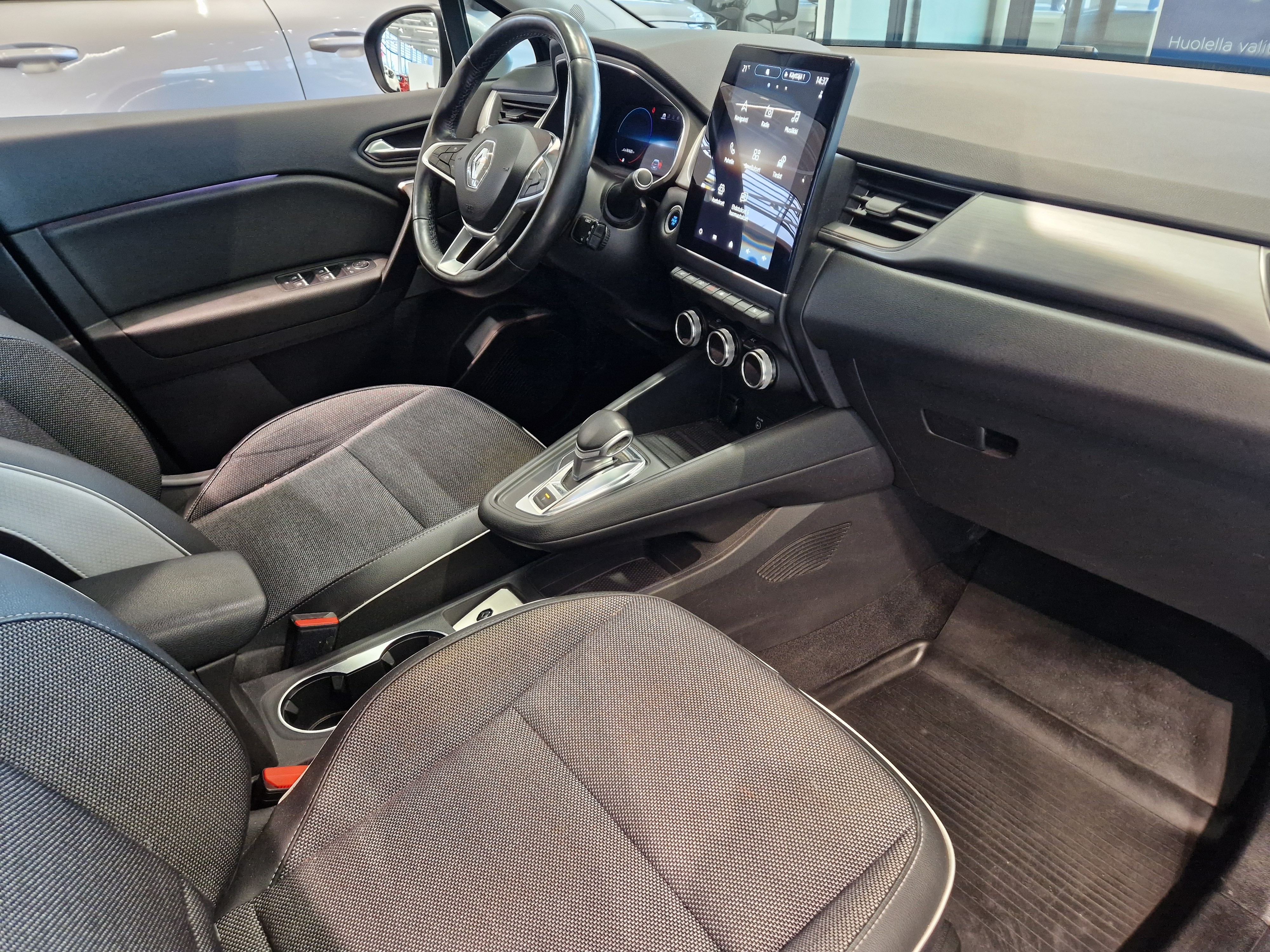 RENAULT Captur 2021