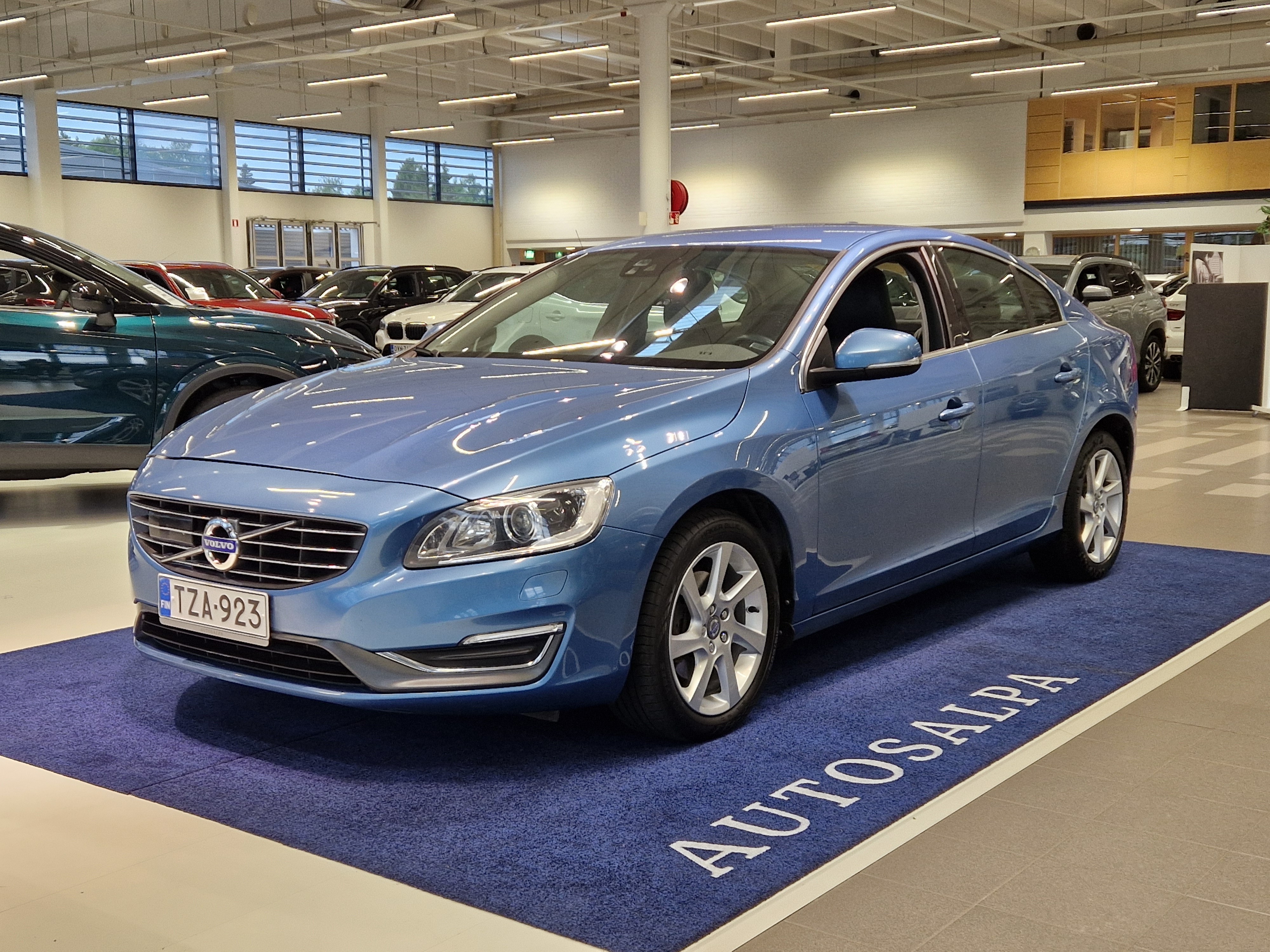 VOLVO S60 2014