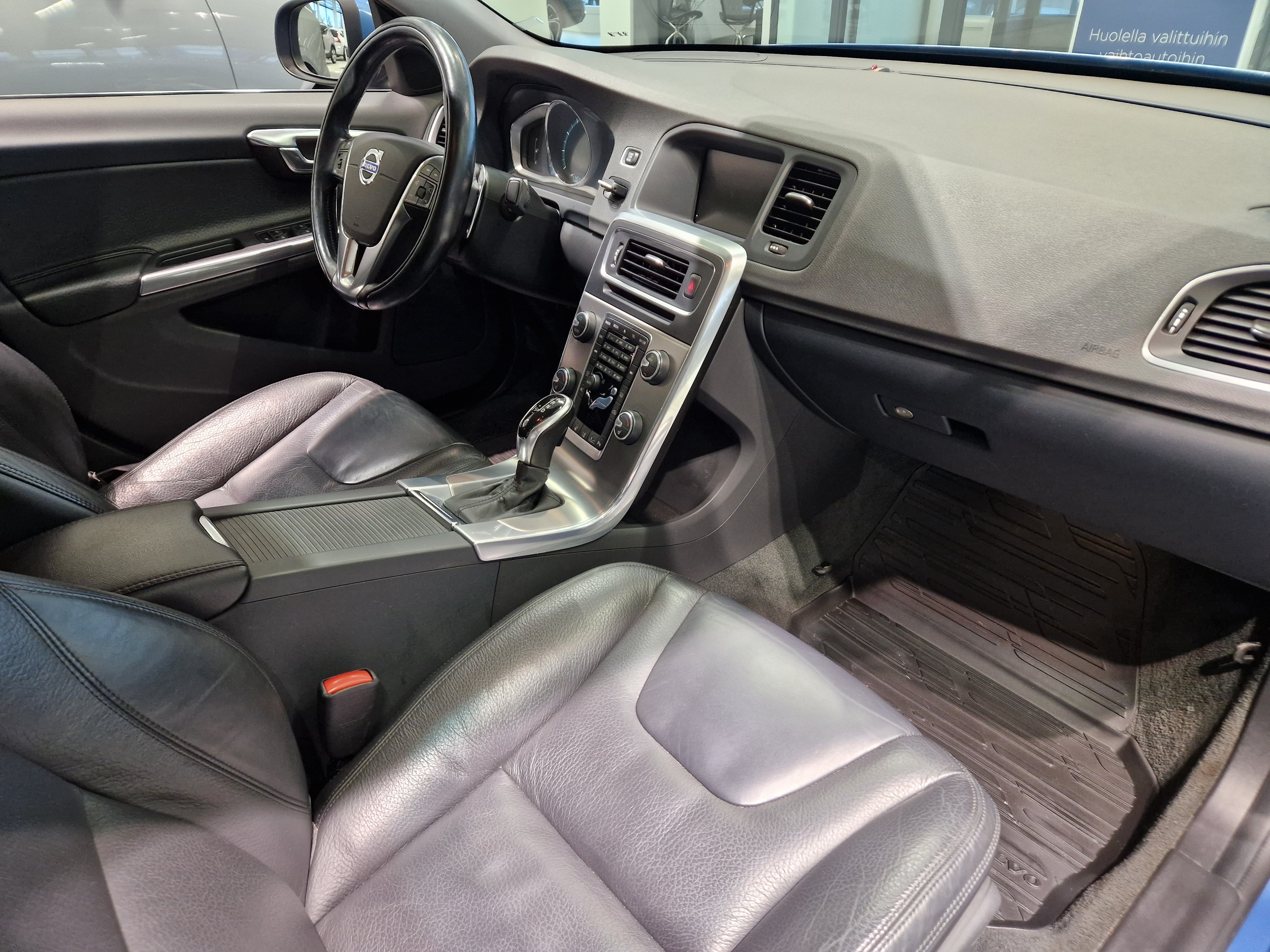 VOLVO S60 2014
