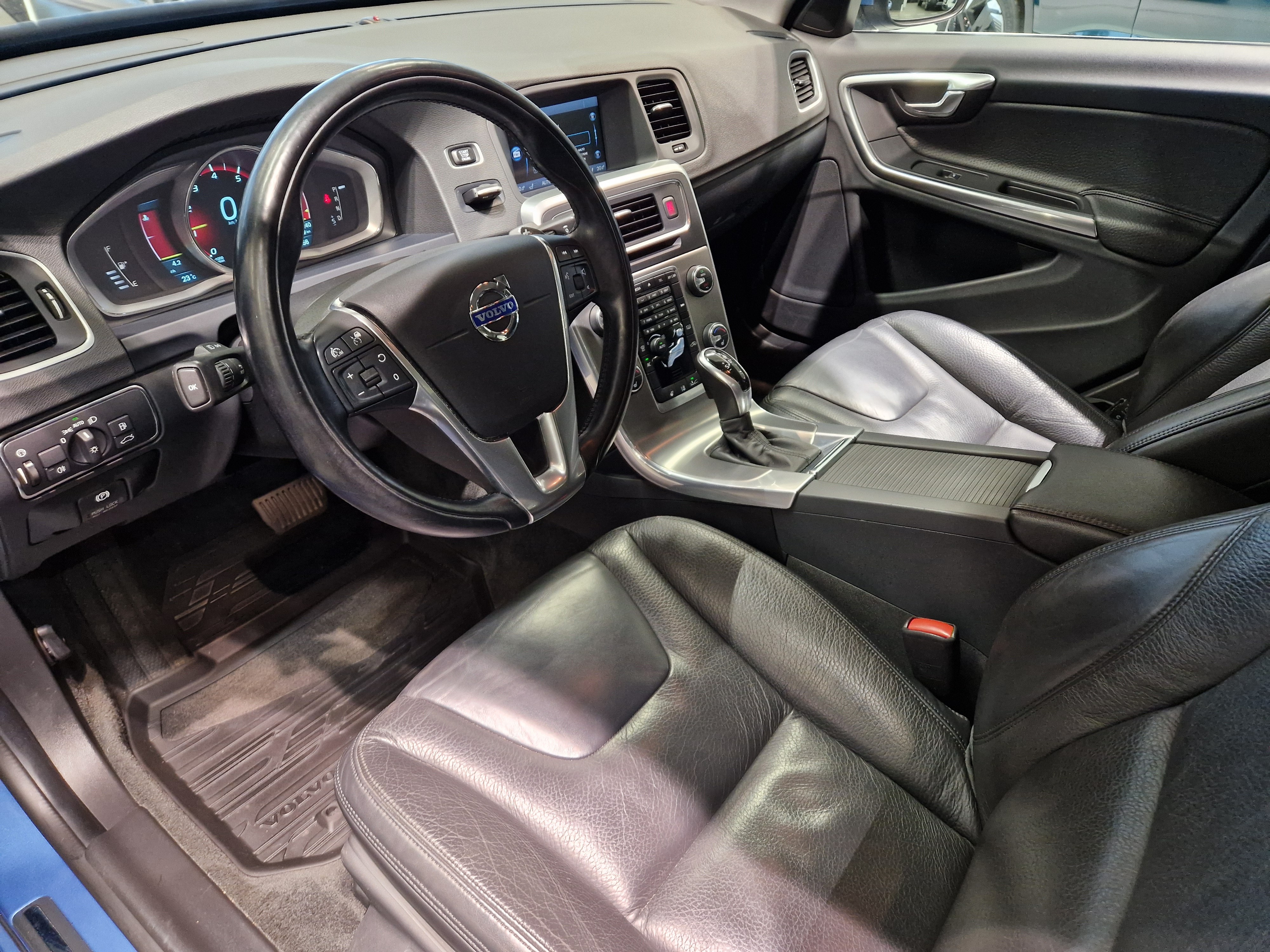 VOLVO S60 2014