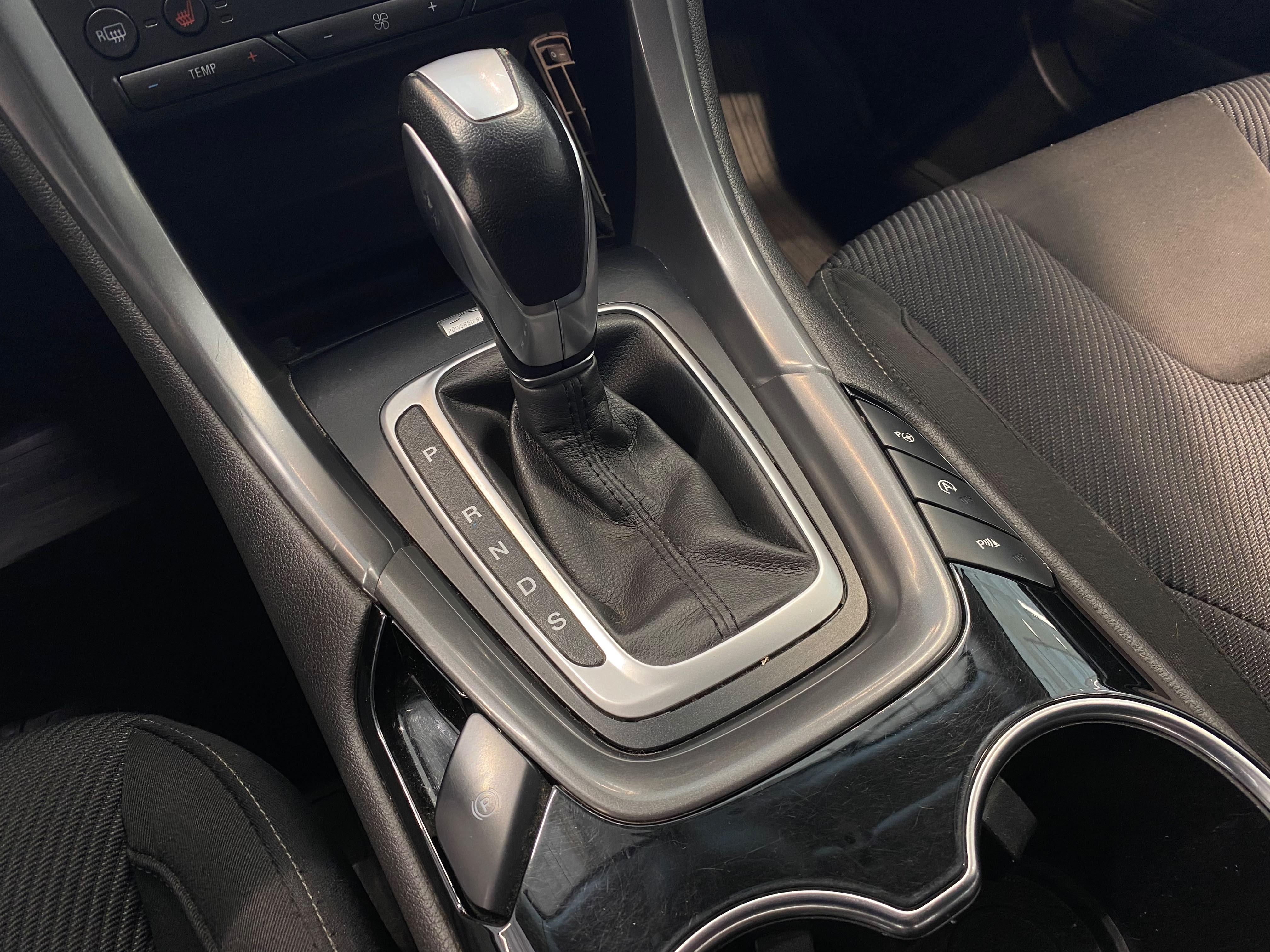 FORD Mondeo 2016