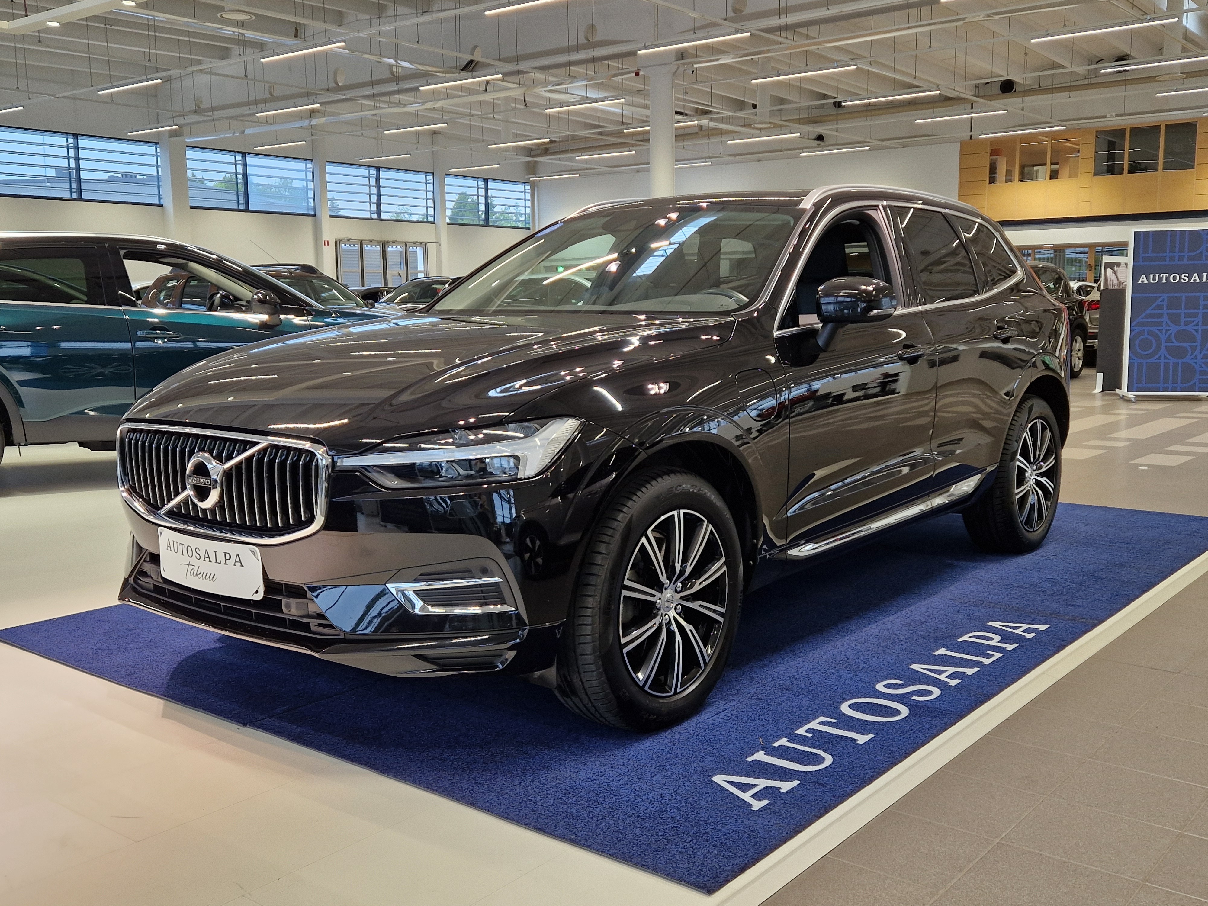 VOLVO XC60 2021