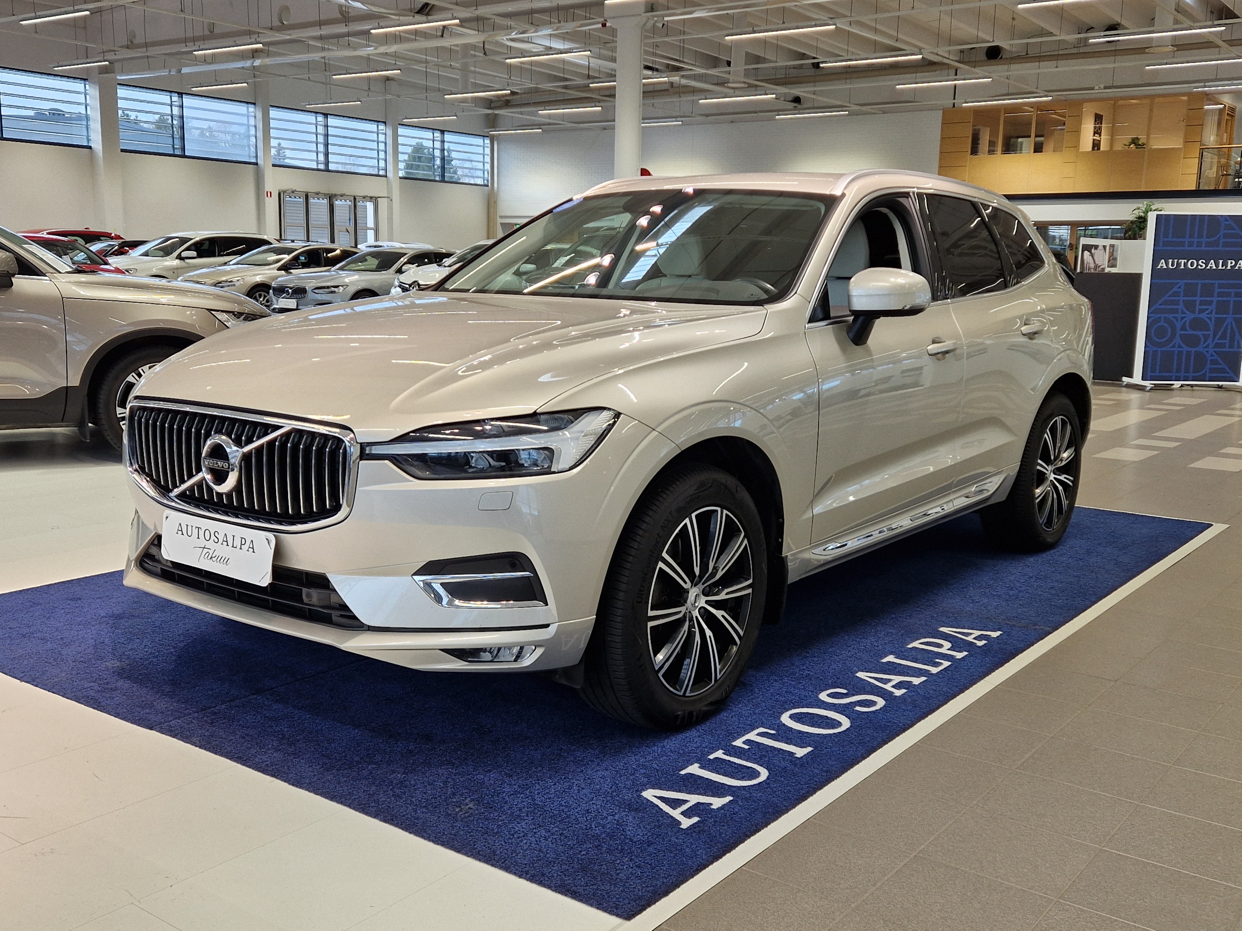 VOLVO XC60 2021
