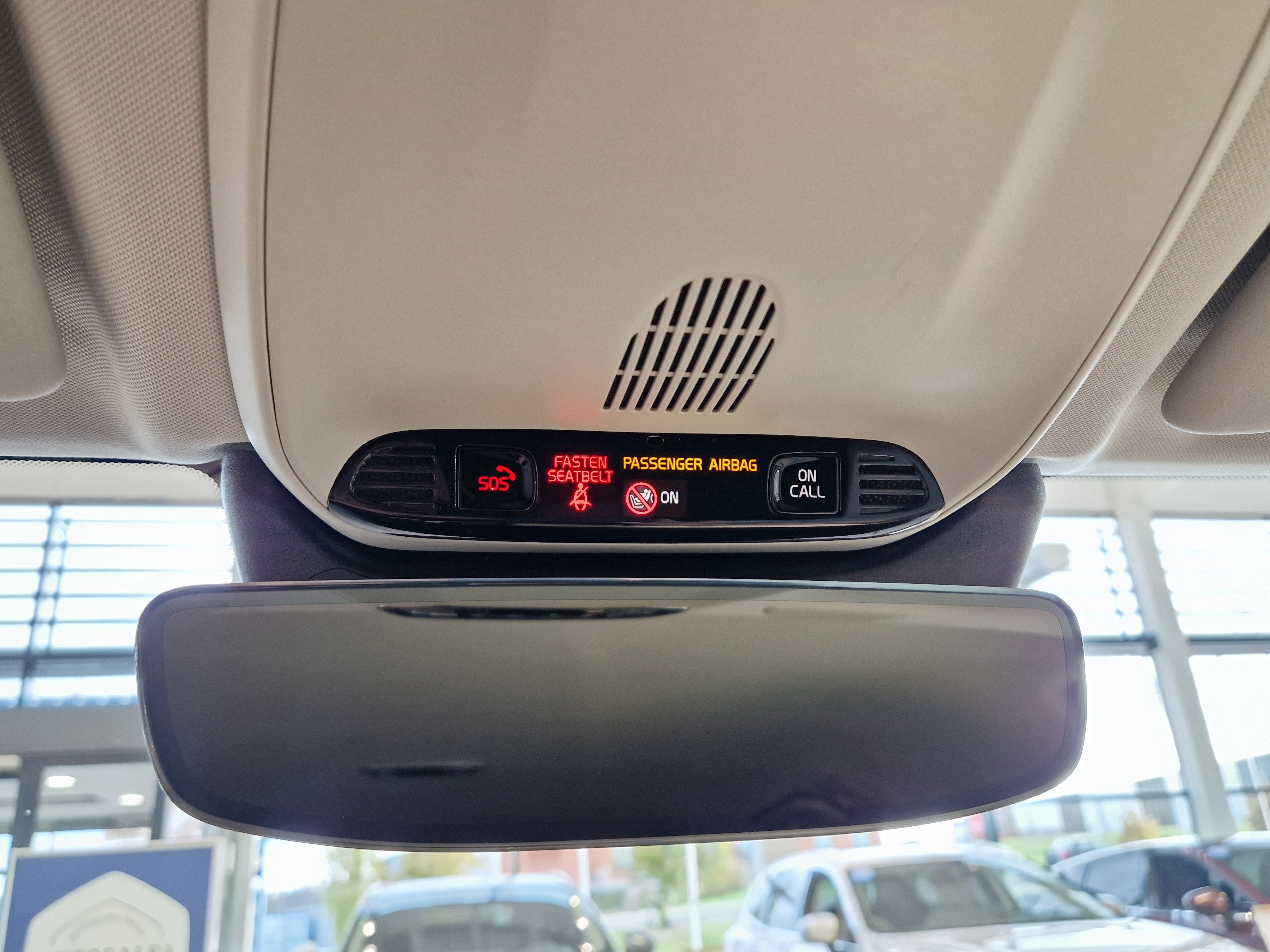 VOLVO XC60 2021