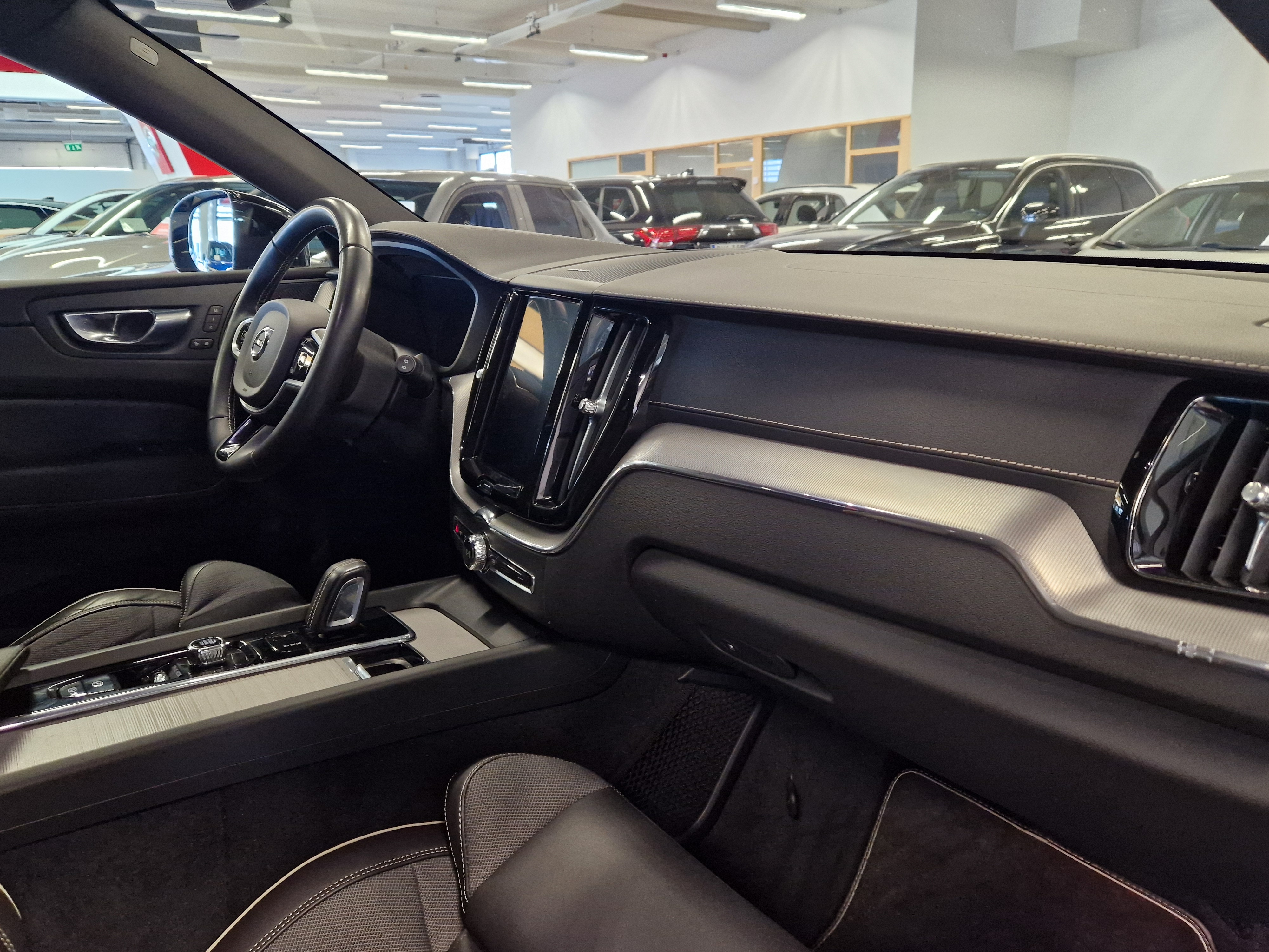 VOLVO XC60 2020