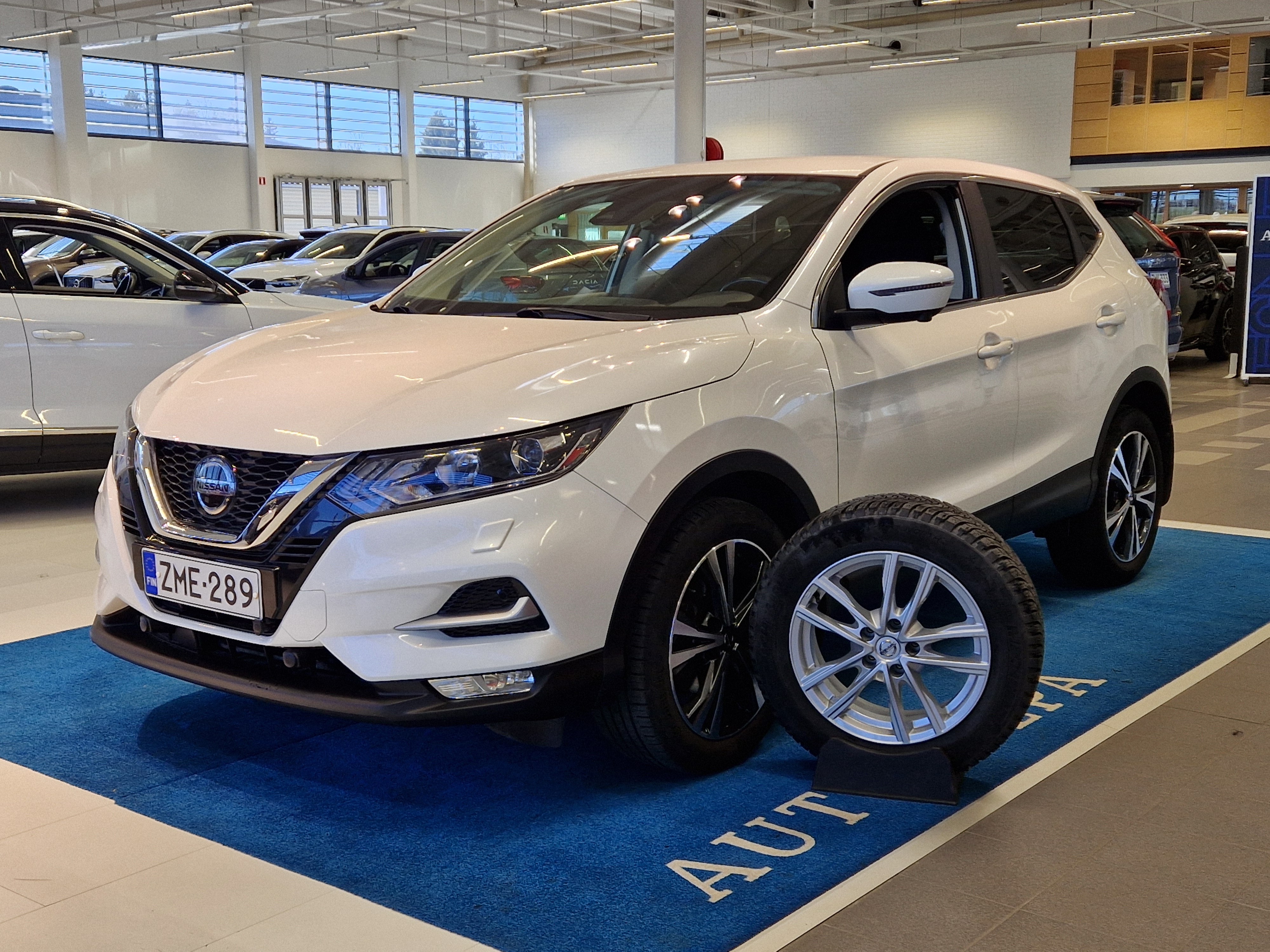 NISSAN Qashqai 2018