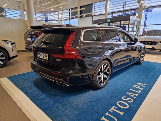 VOLVO V60 2019
