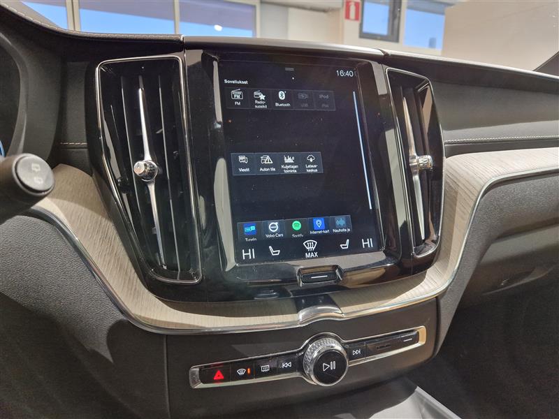 VOLVO XC60 2019