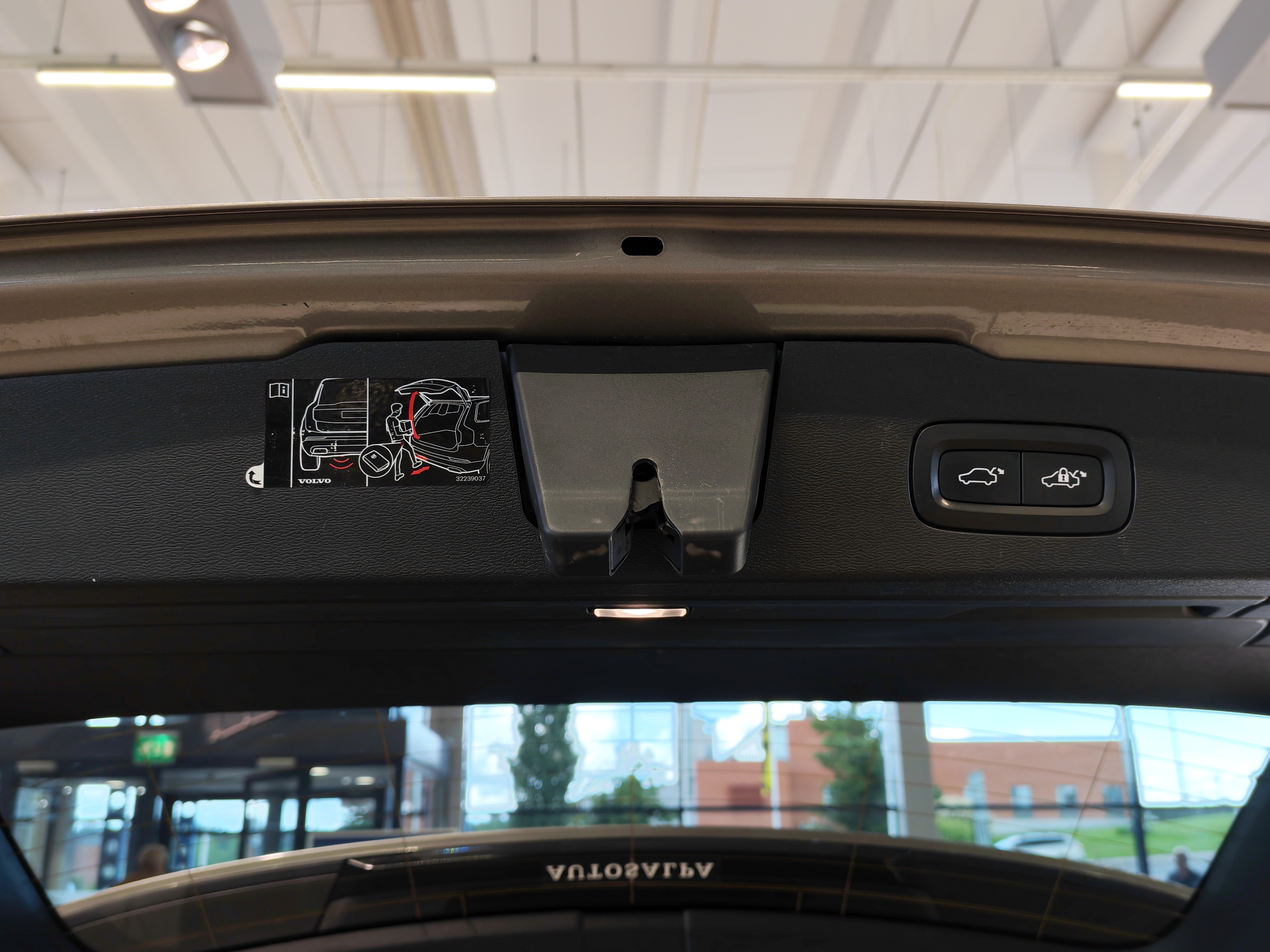 VOLVO V60 2020