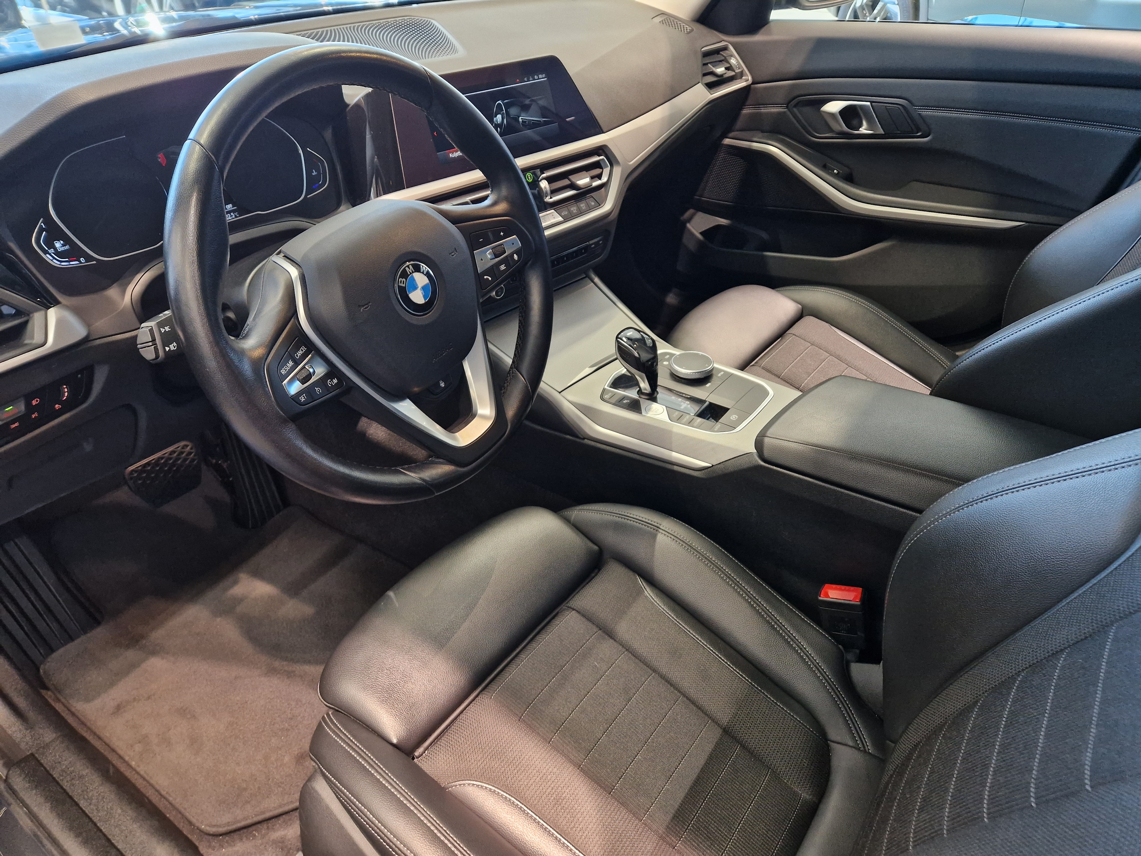 BMW 320 2021