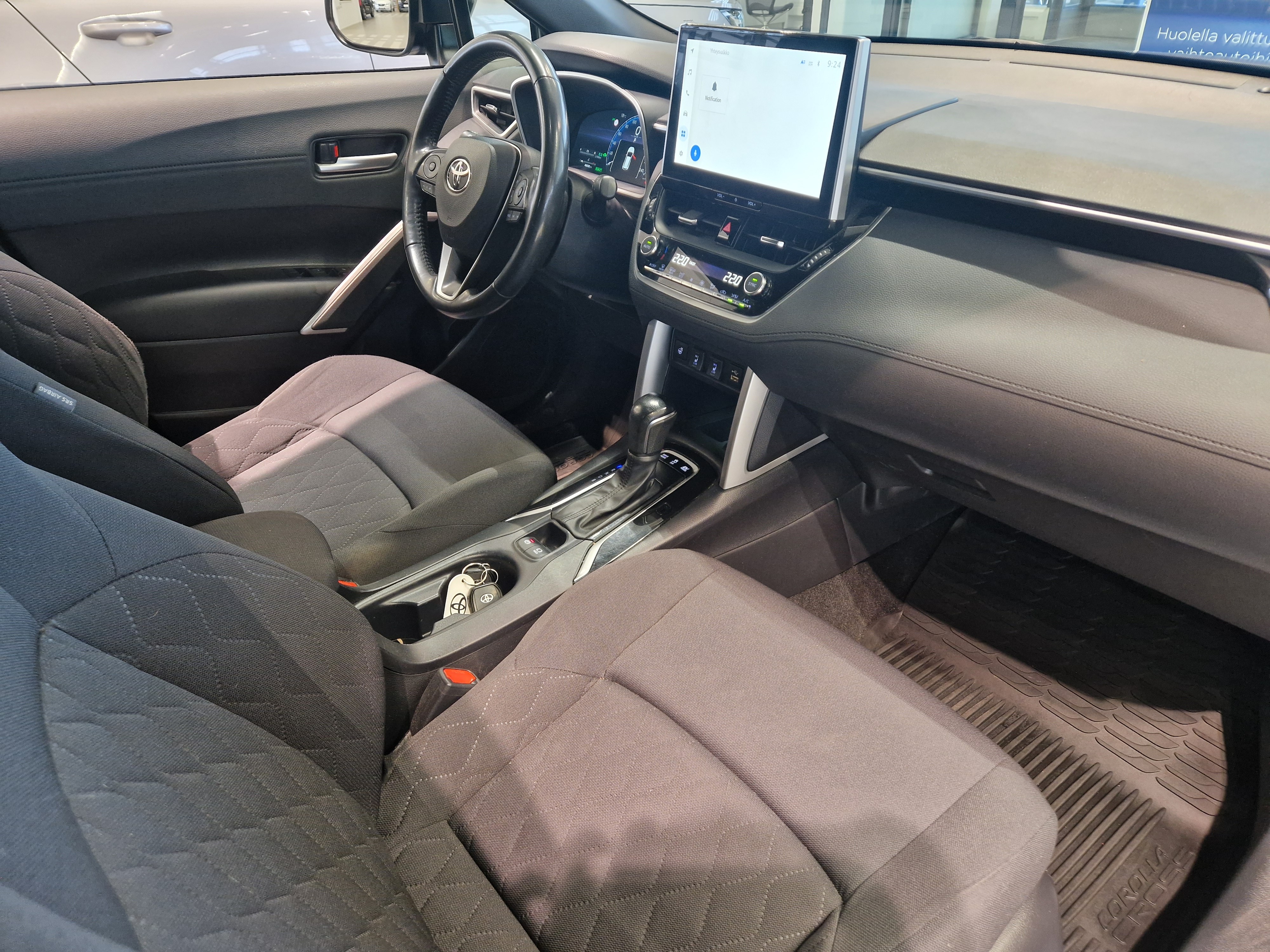 TOYOTA Corolla Cross 2023