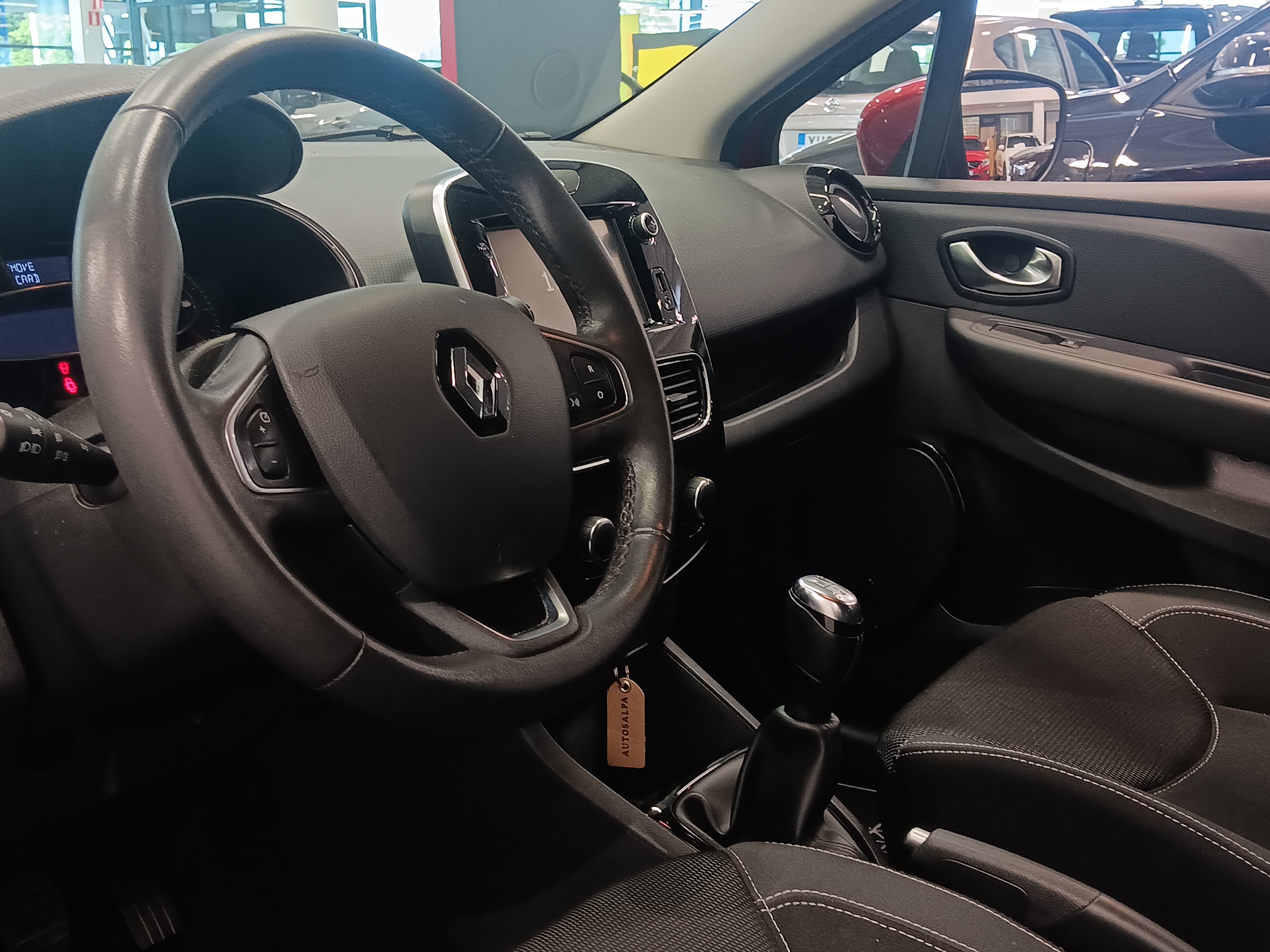 RENAULT Clio 2017