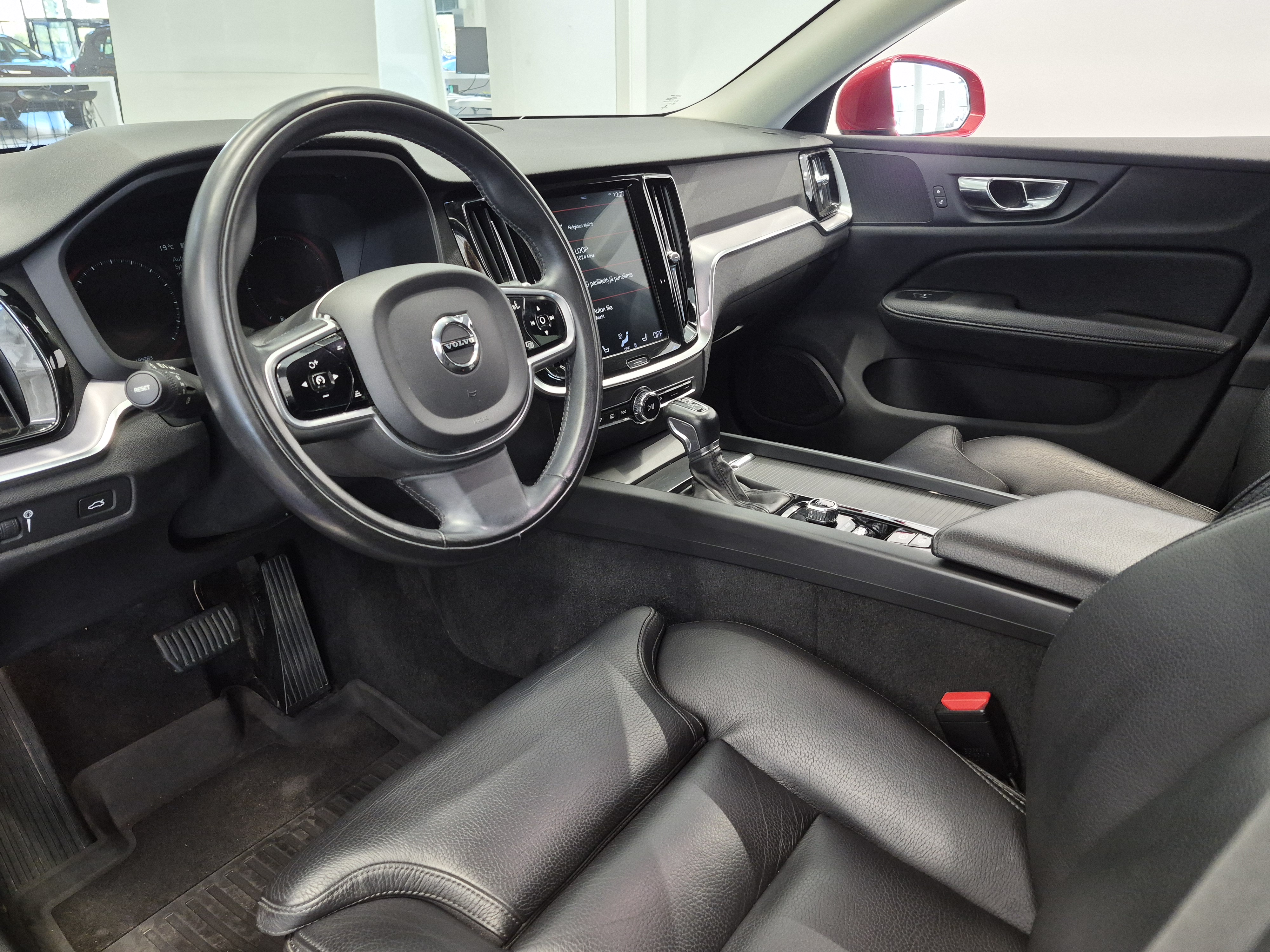 VOLVO V60 Cross Country 2019