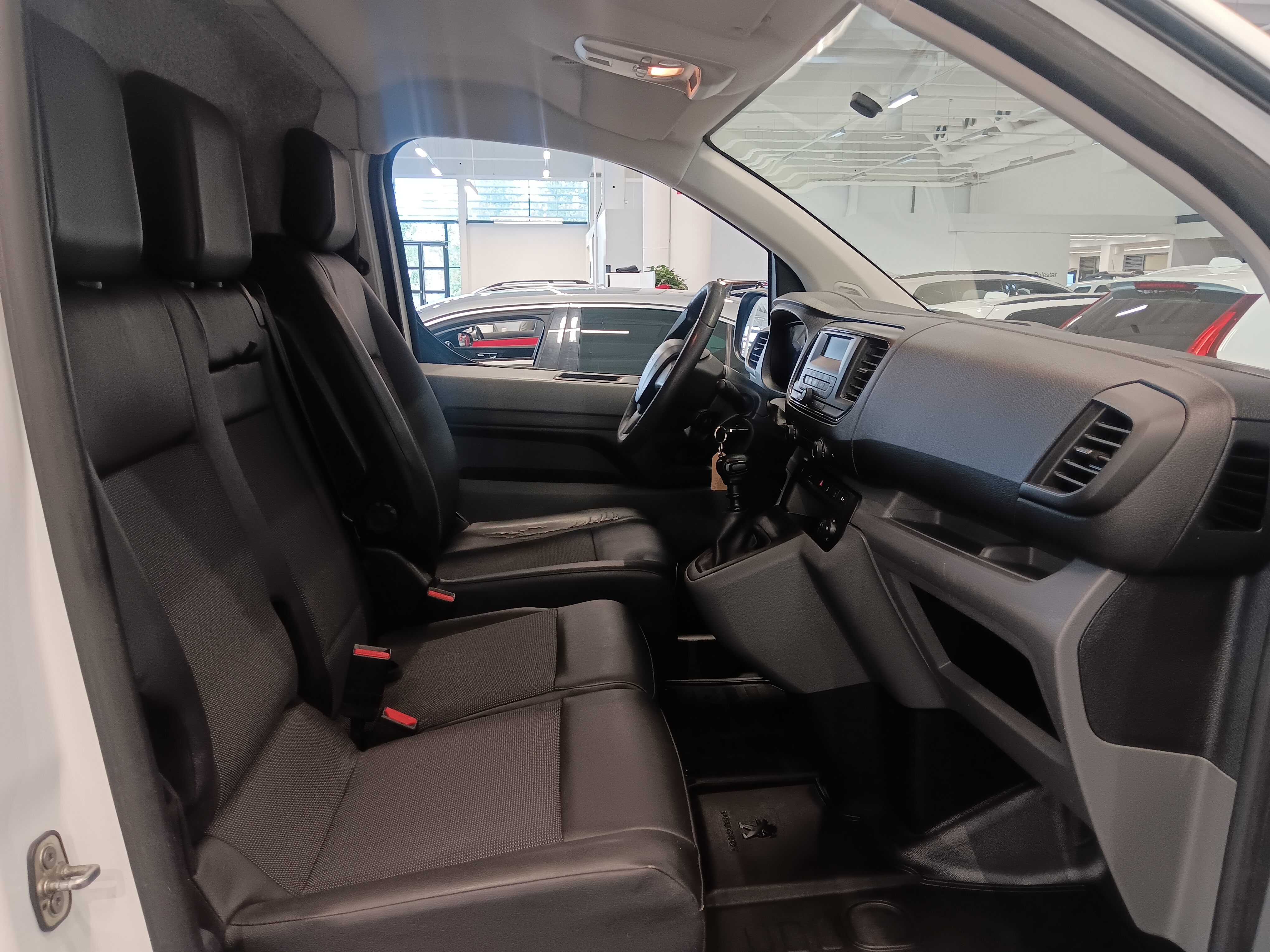 PEUGEOT Expert 2016