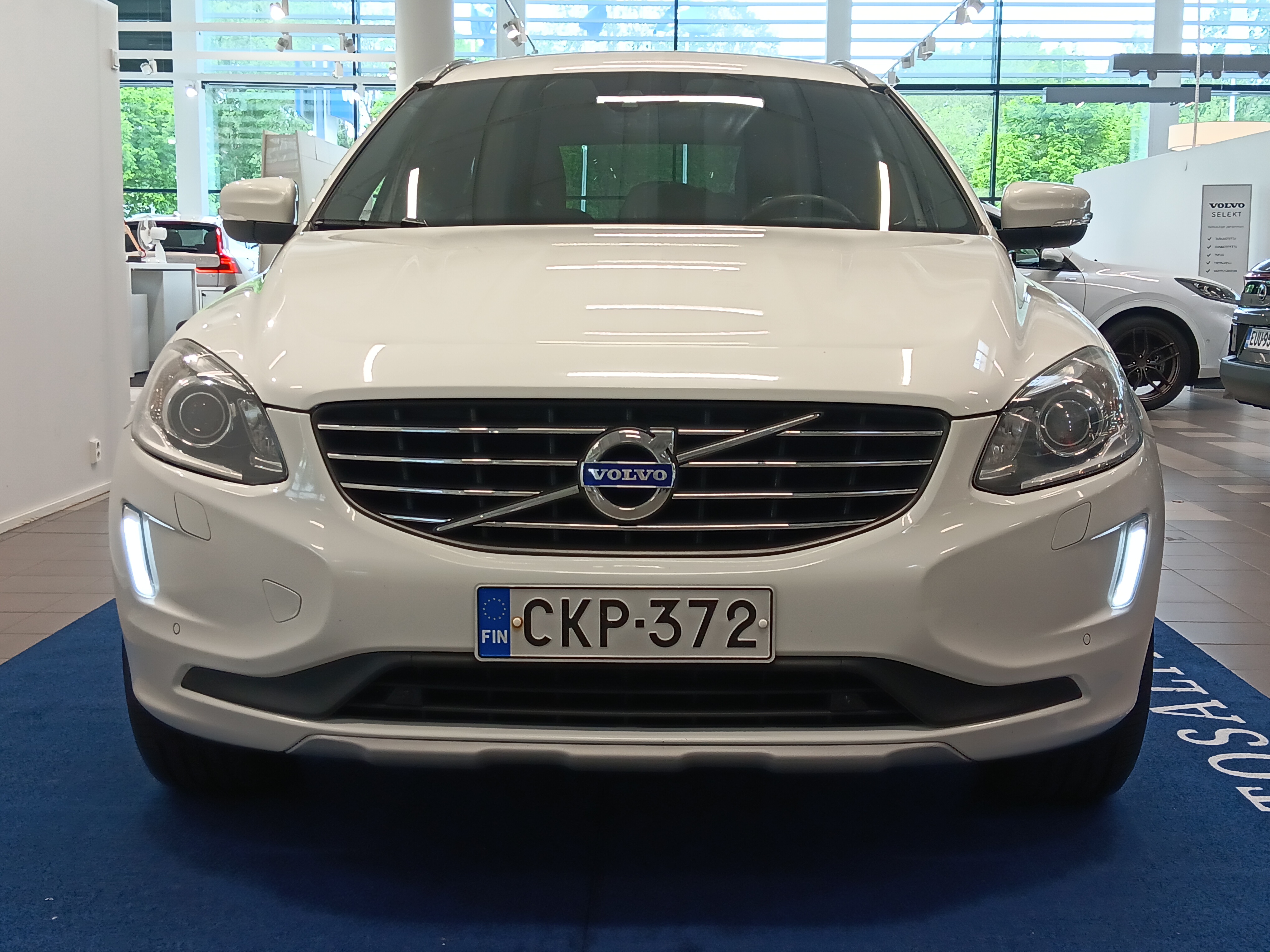 VOLVO XC60 2017