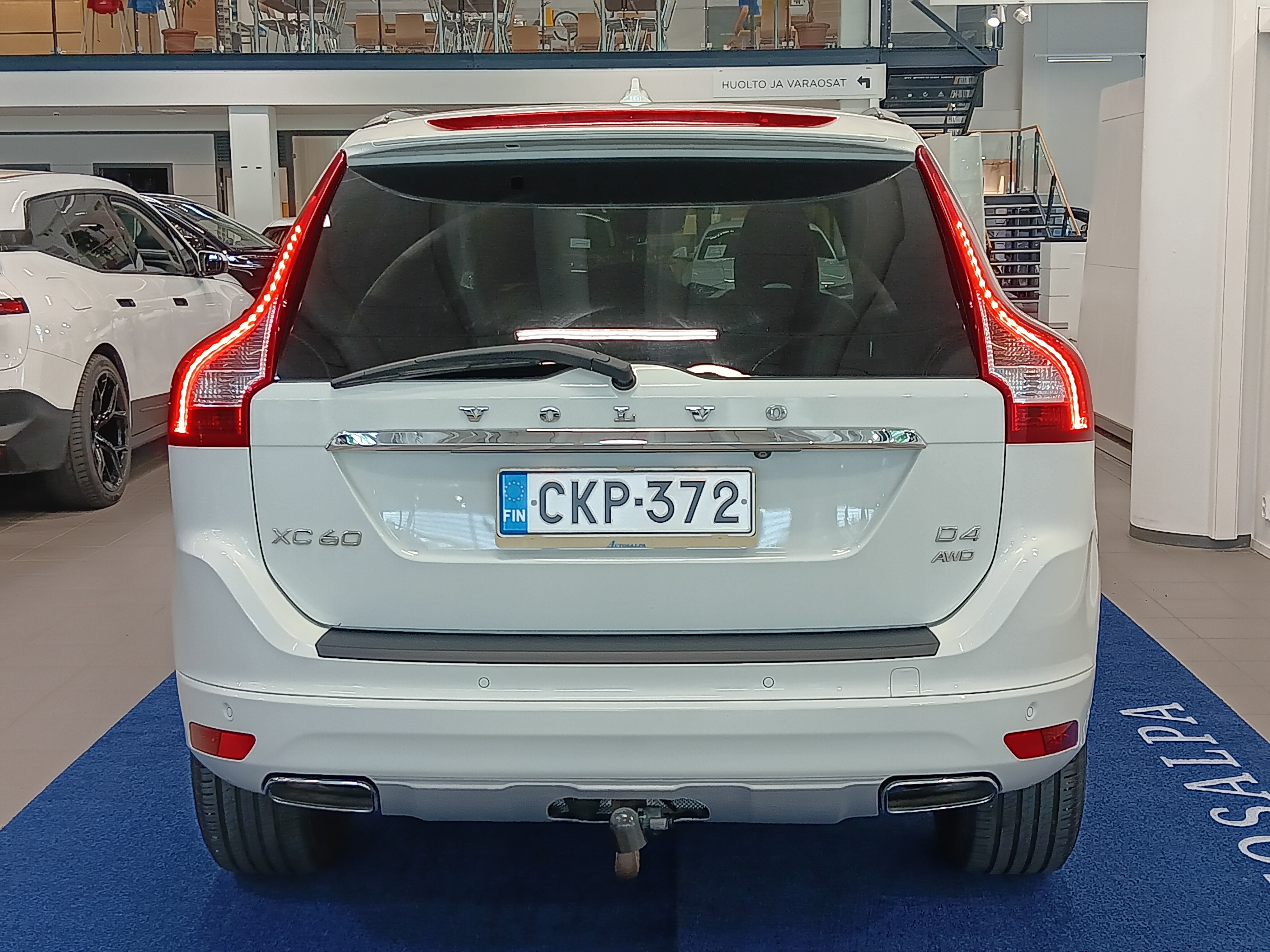 VOLVO XC60 2017
