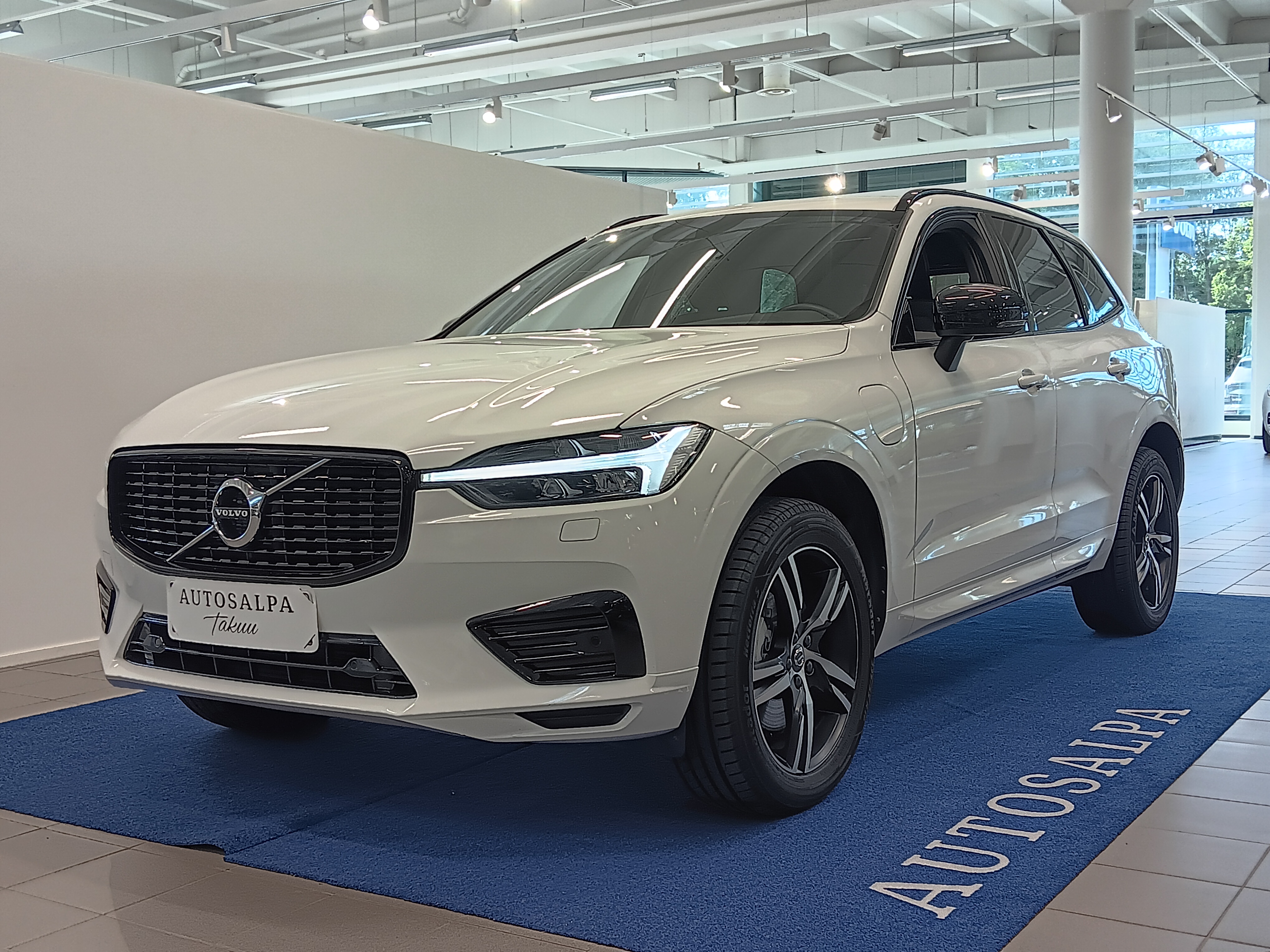 VOLVO XC60 2021