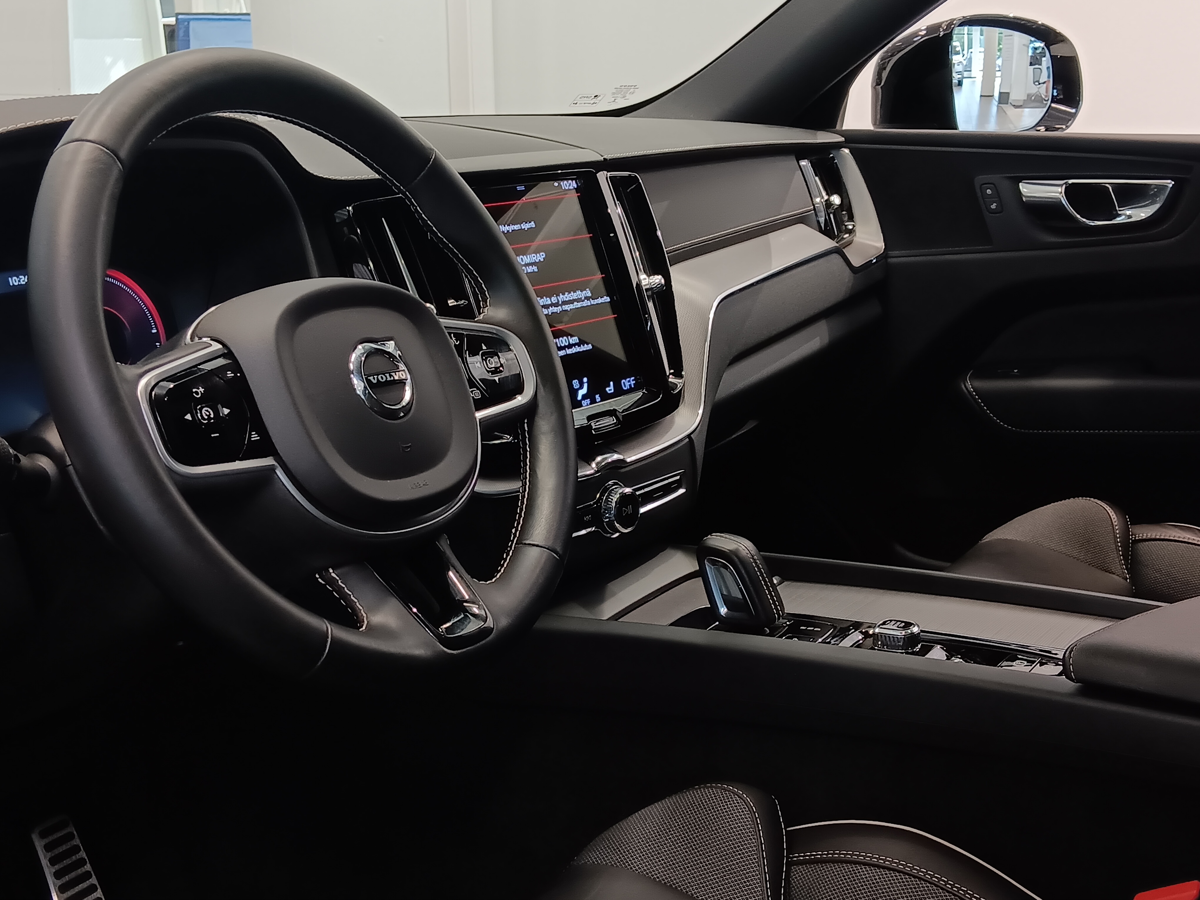 VOLVO XC60 2021