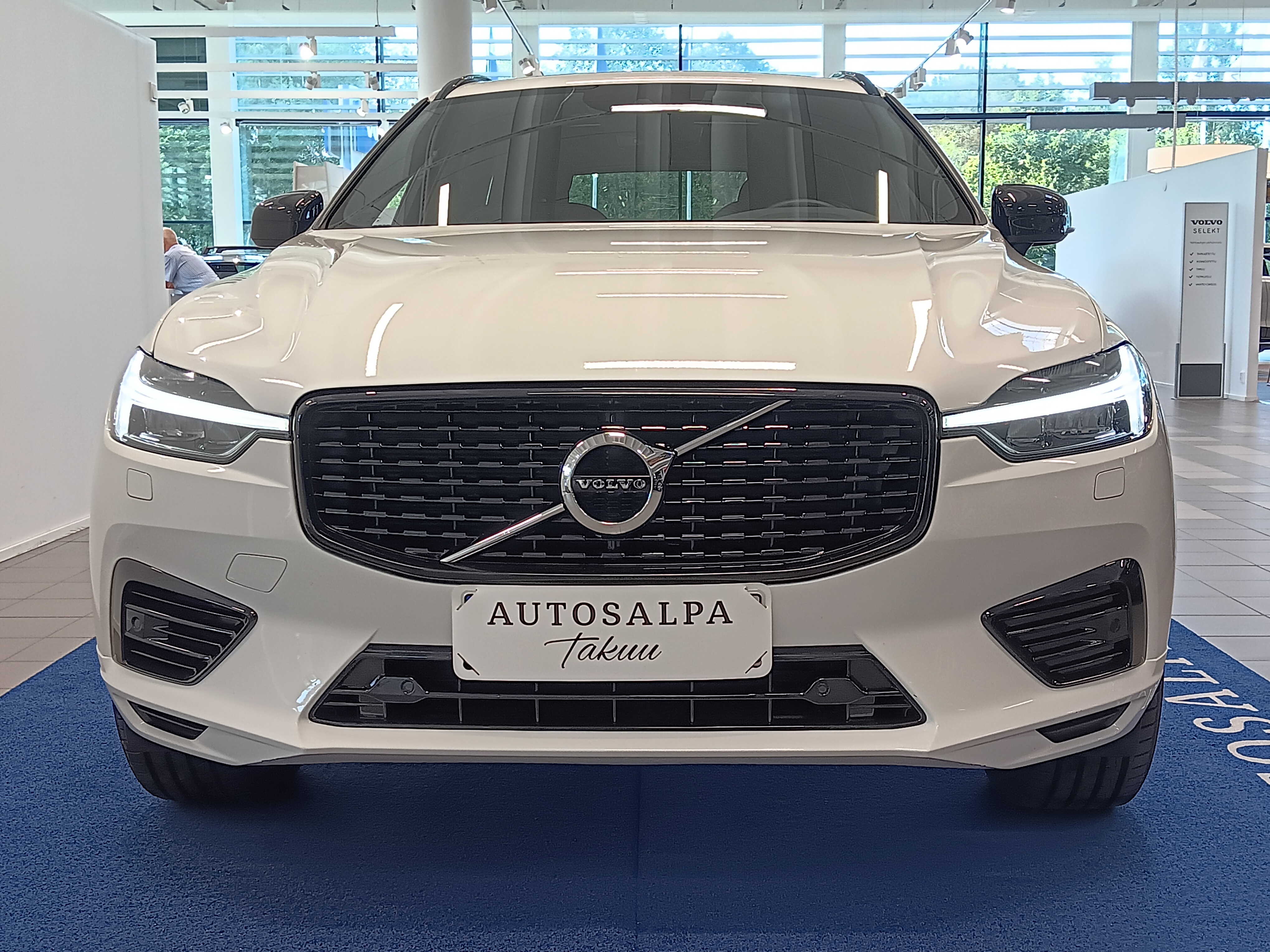 VOLVO XC60 2021