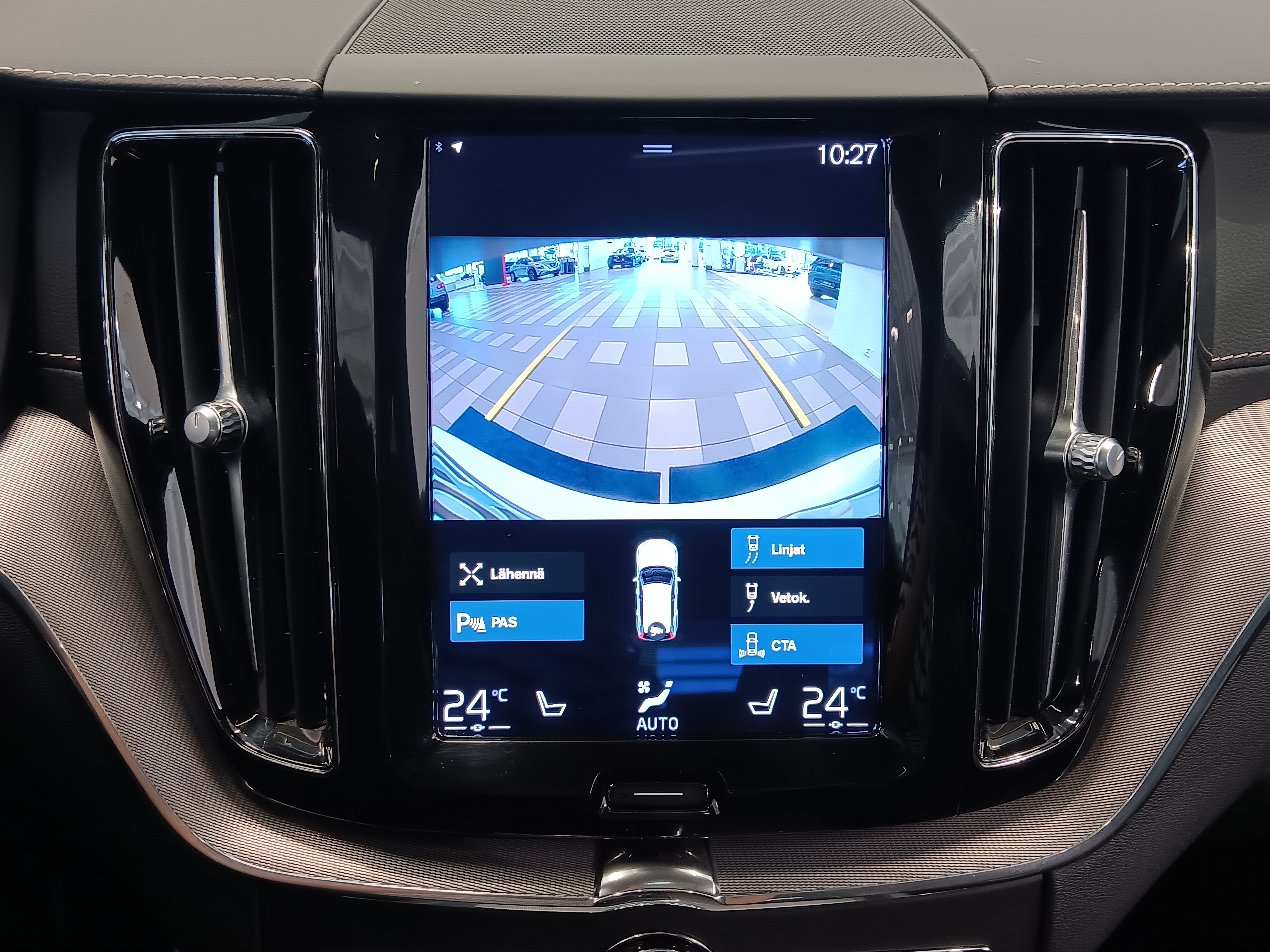VOLVO XC60 2021