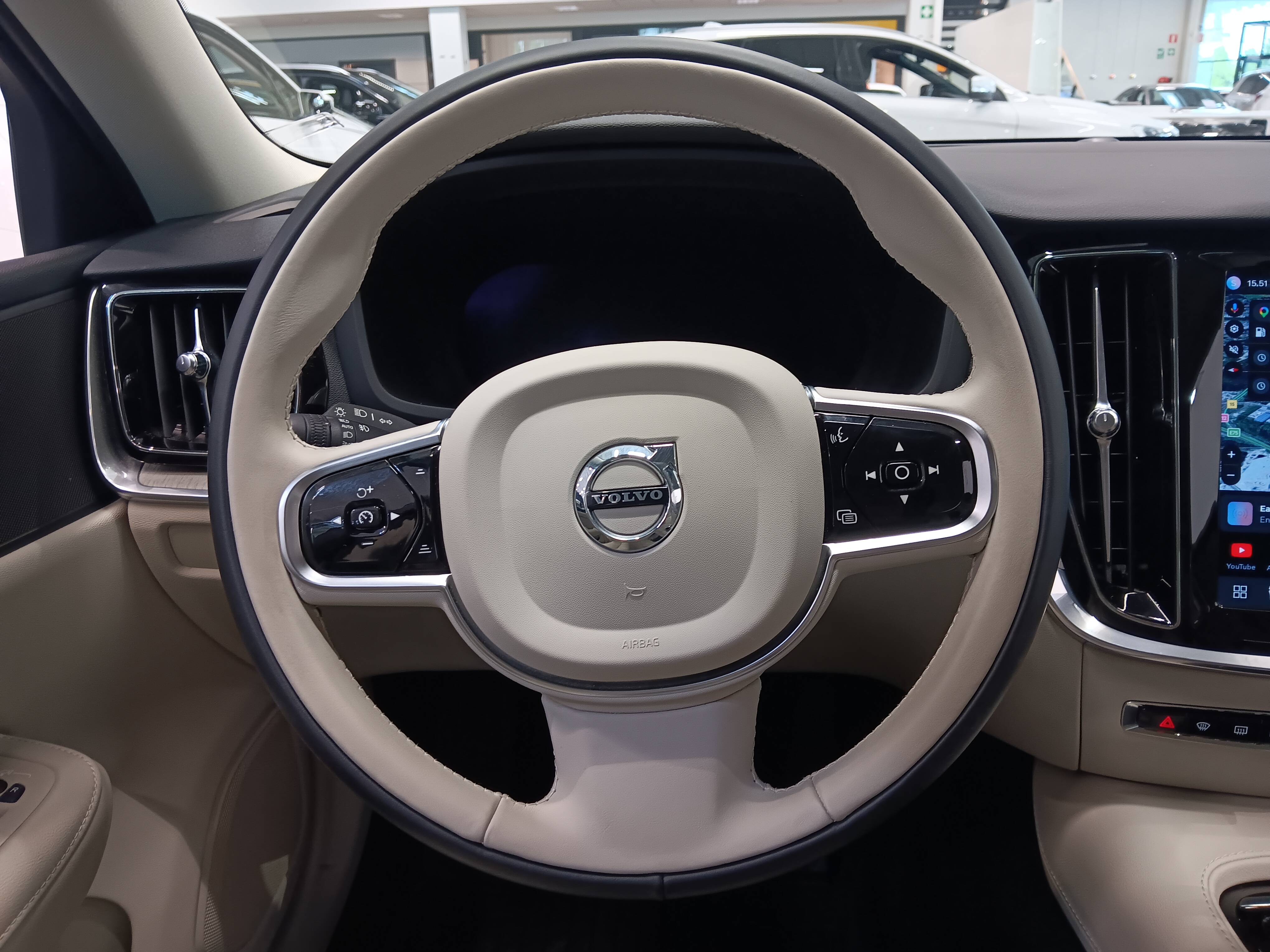 VOLVO S60 2023
