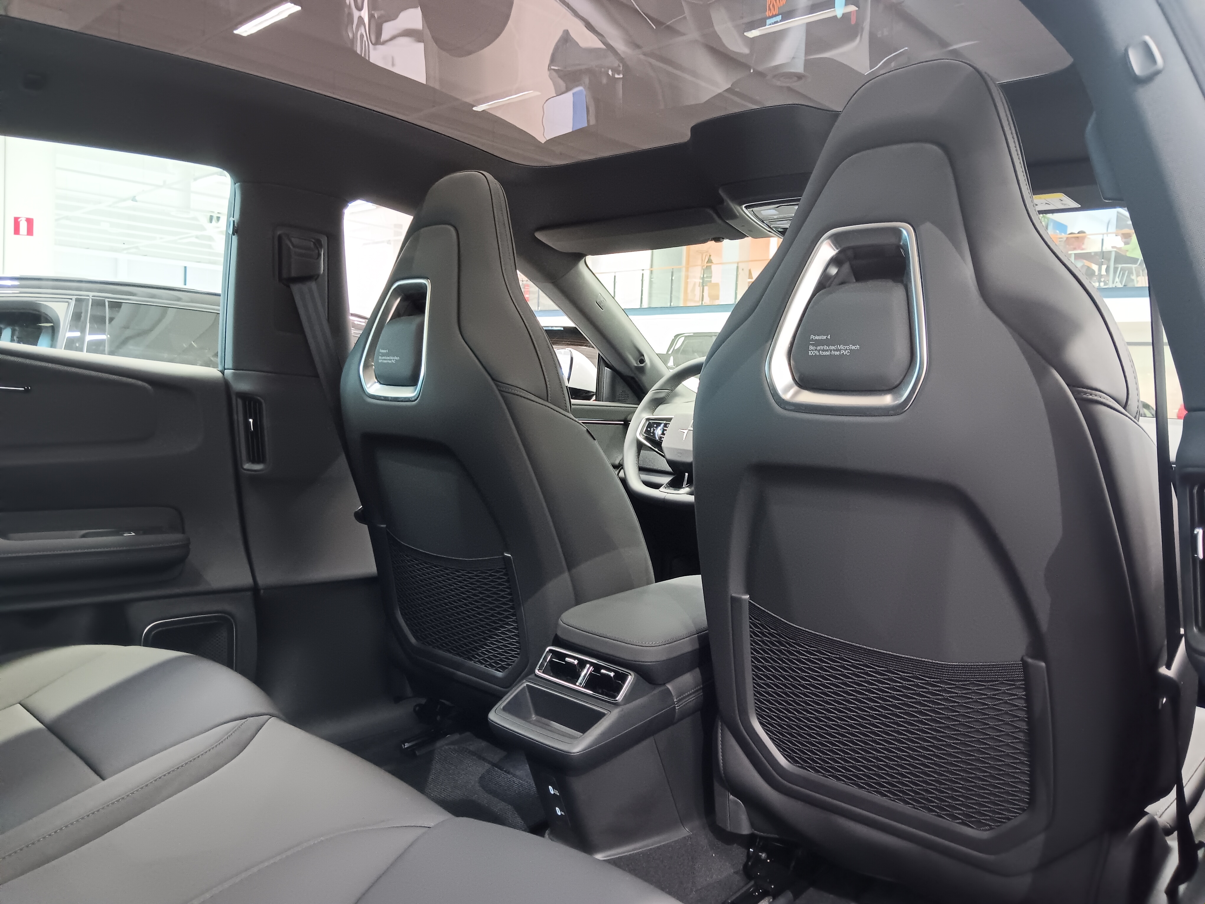POLESTAR 4 2026
