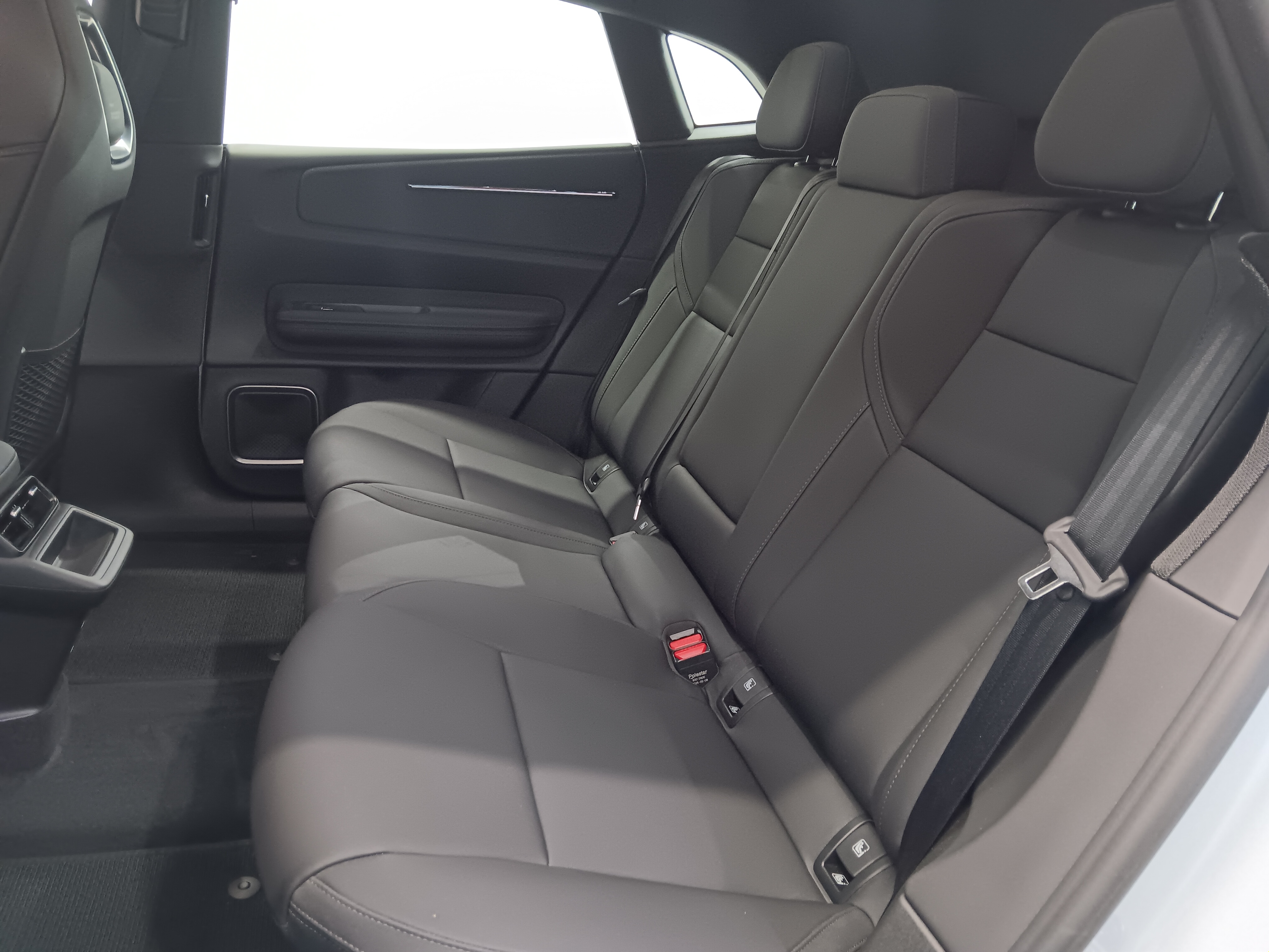 POLESTAR 4 2026