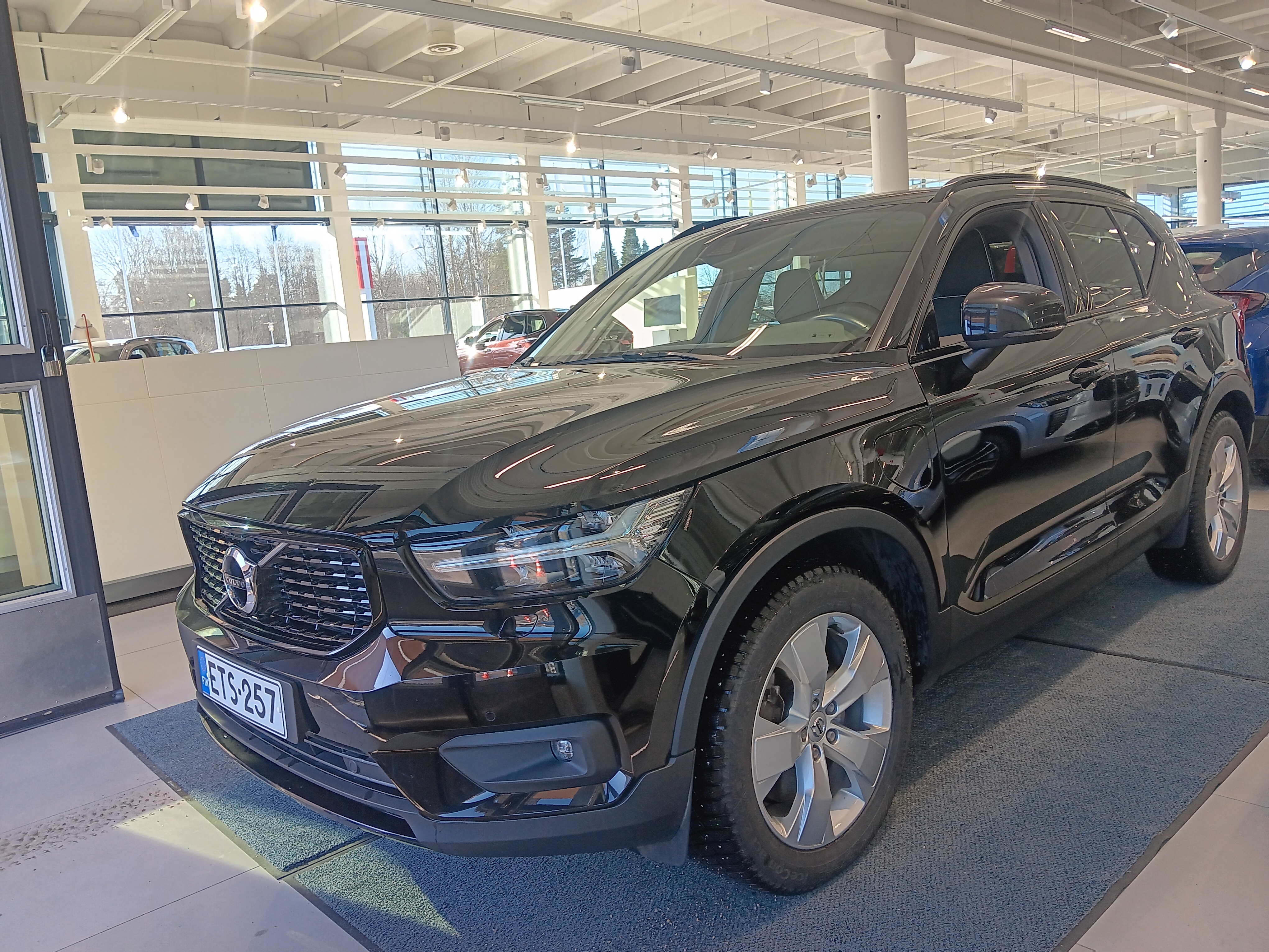 VOLVO XC40 2021