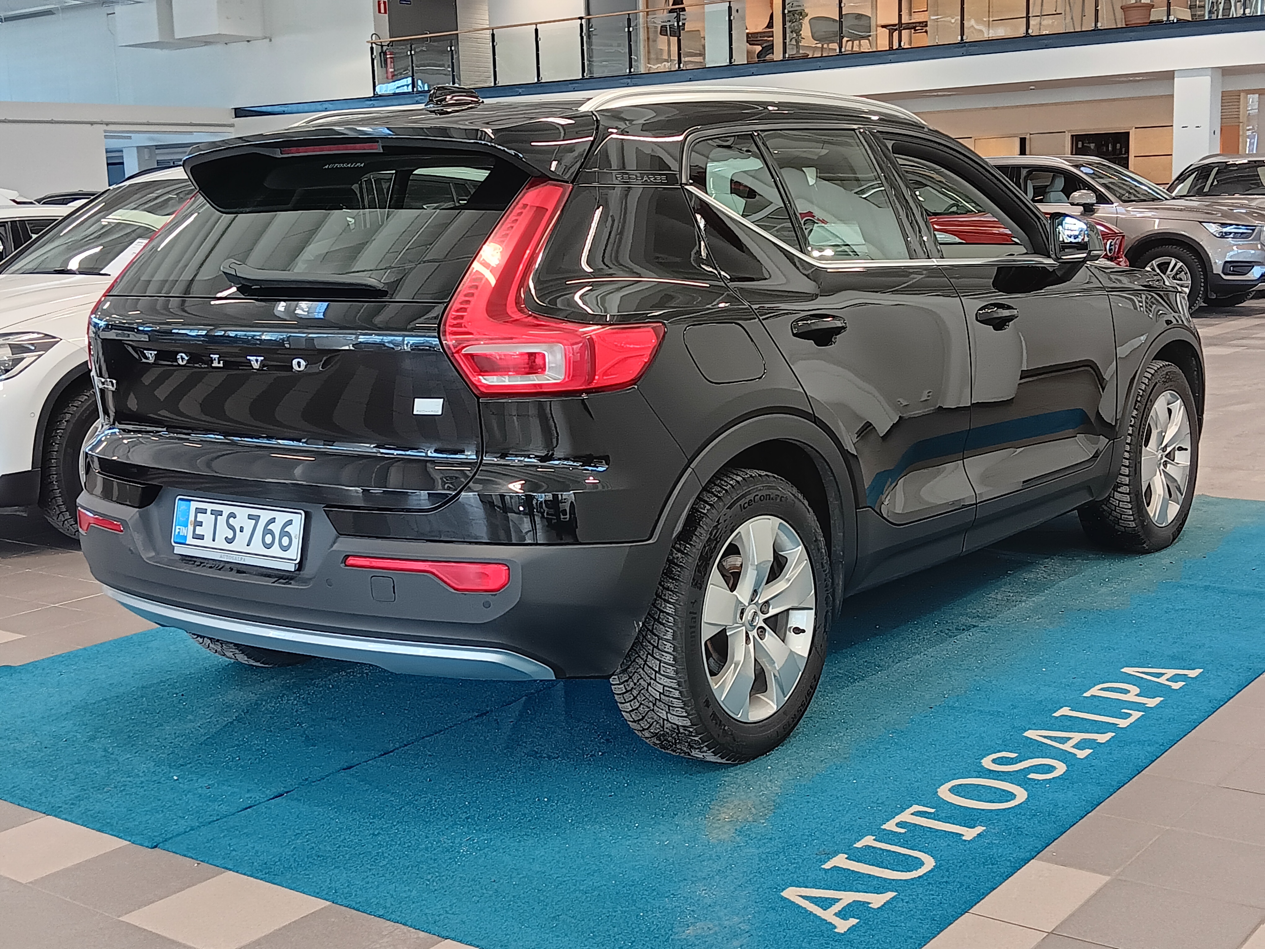 VOLVO XC40 2021