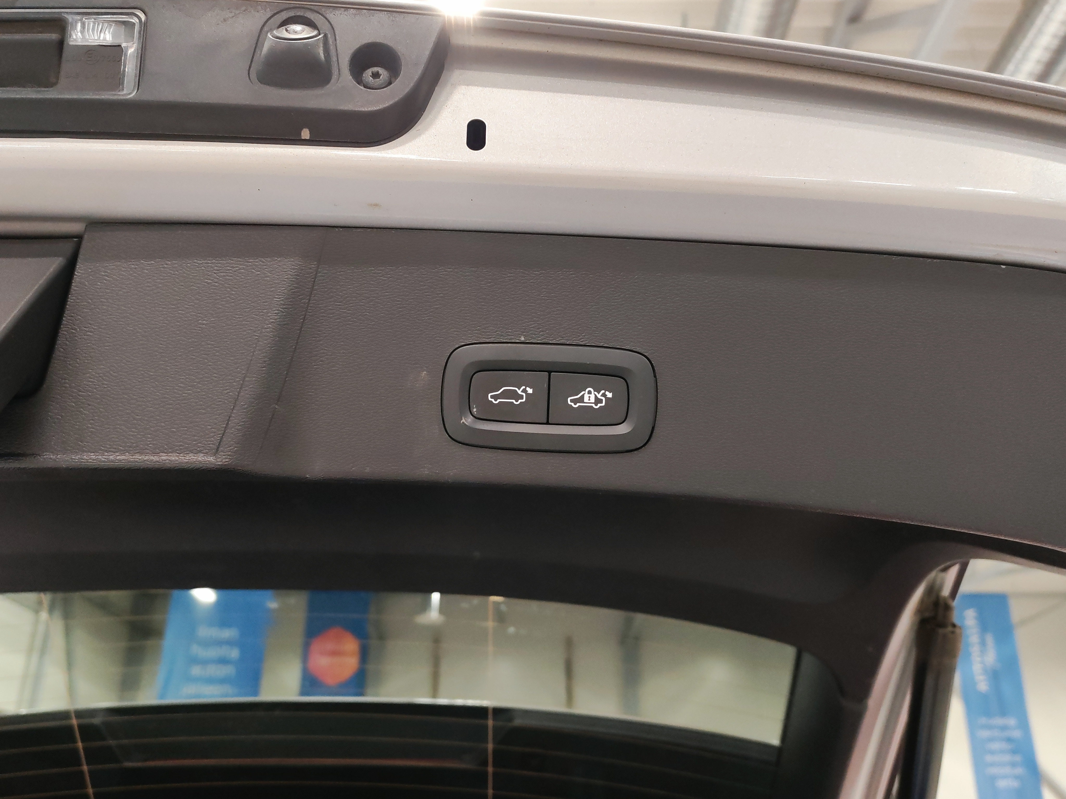 VOLVO XC40 2024