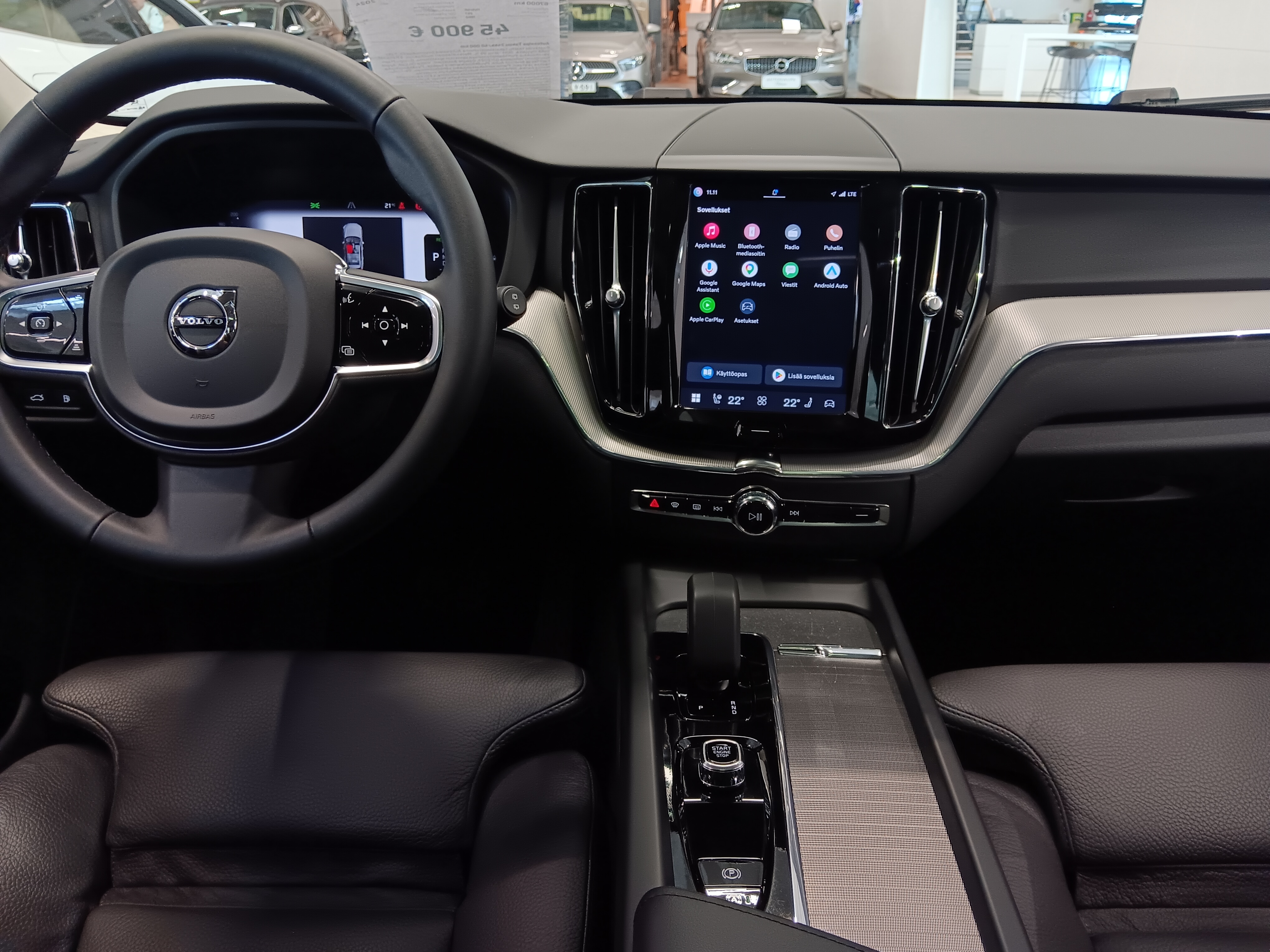 VOLVO XC60 2024
