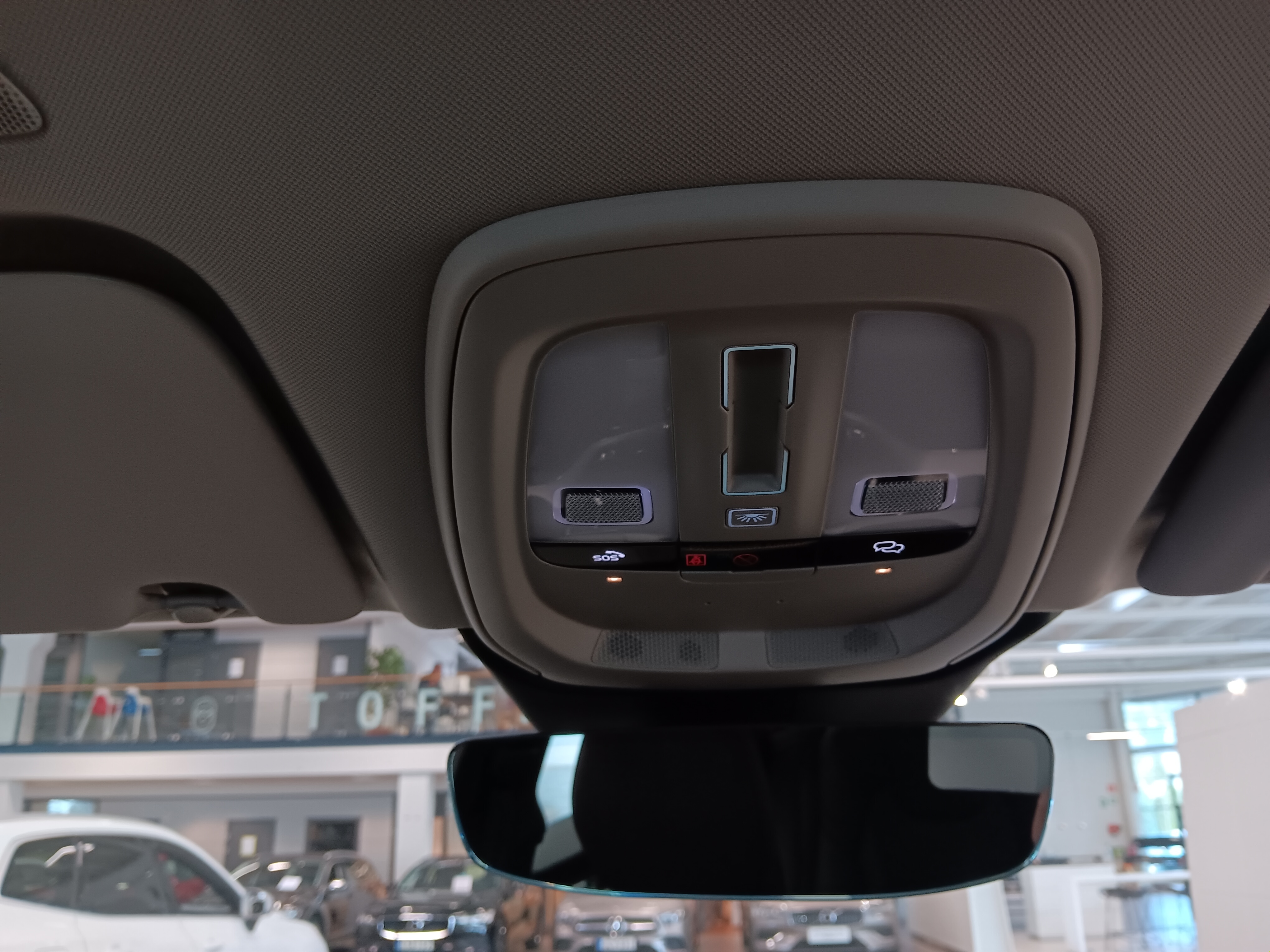 VOLVO XC60 2024