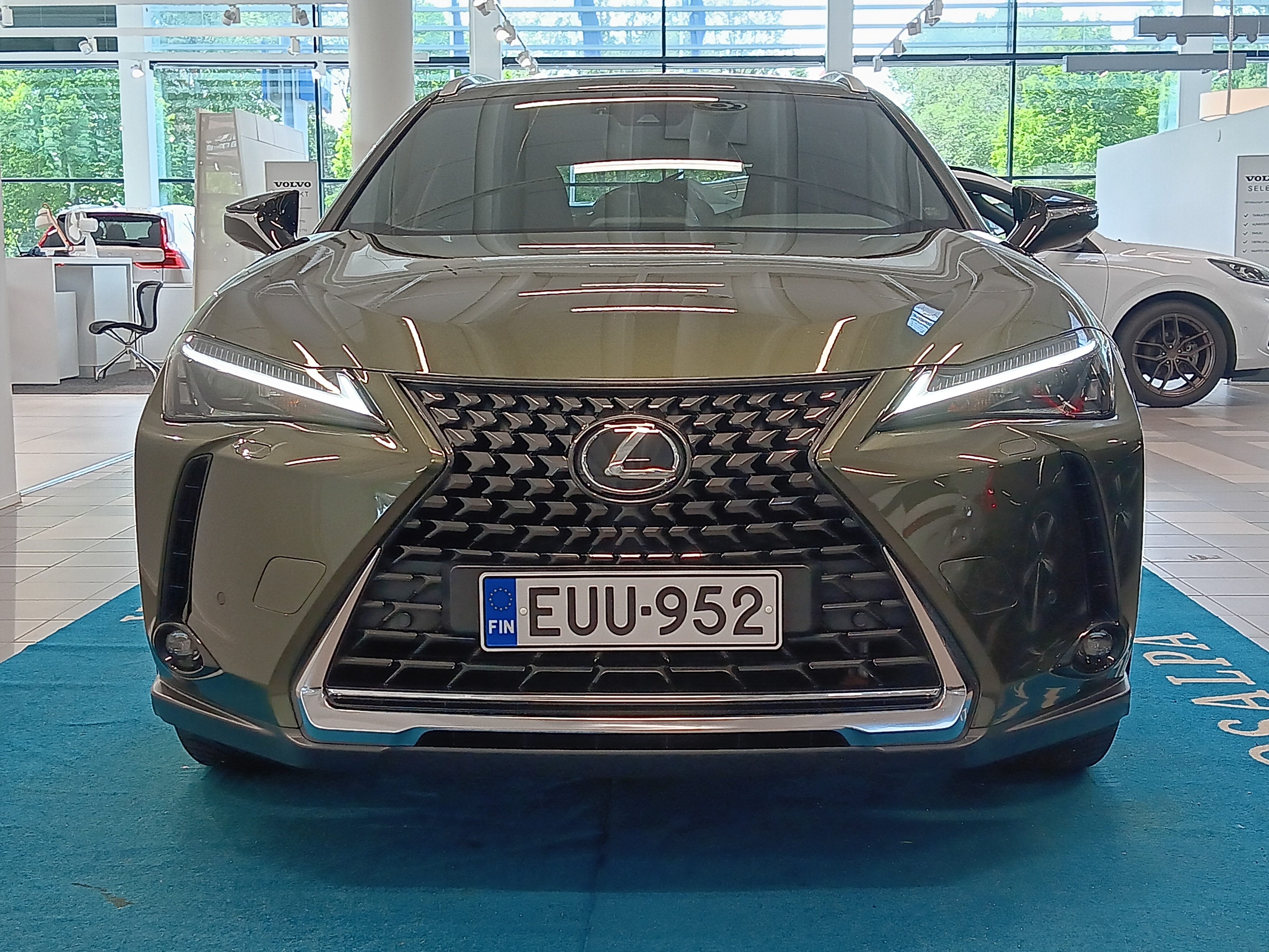 LEXUS UX 2023