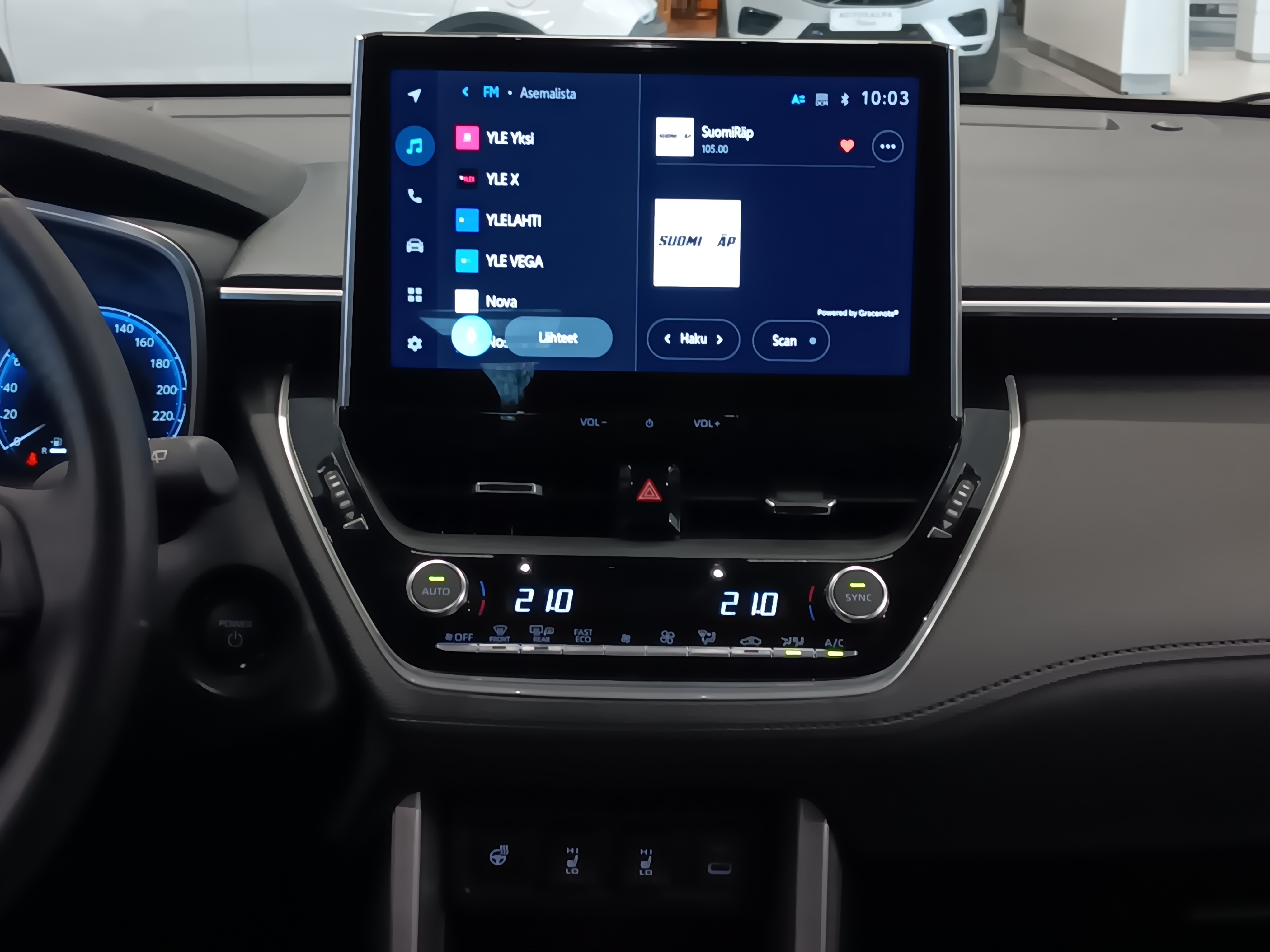 TOYOTA Corolla Cross 2024