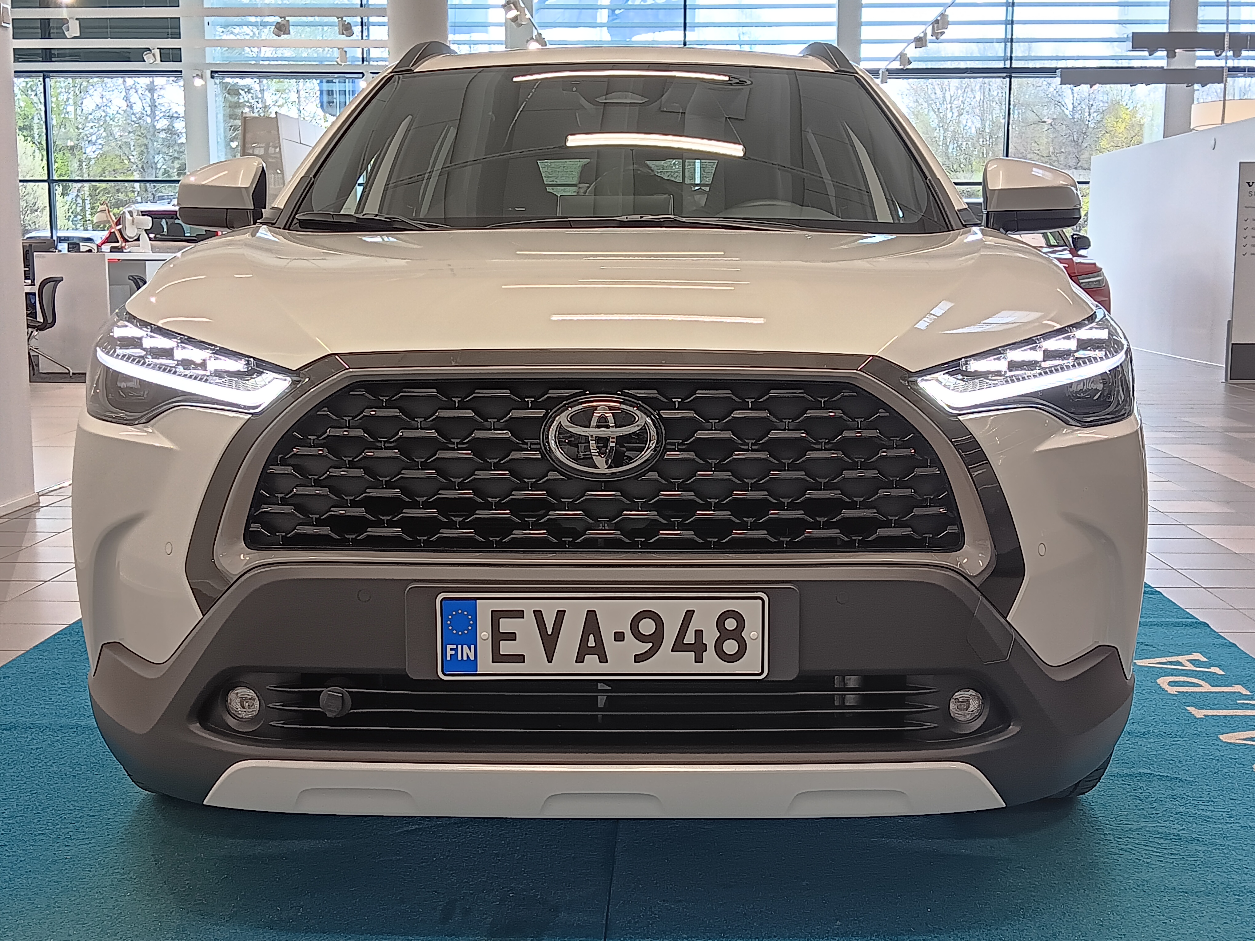 TOYOTA Corolla Cross 2024